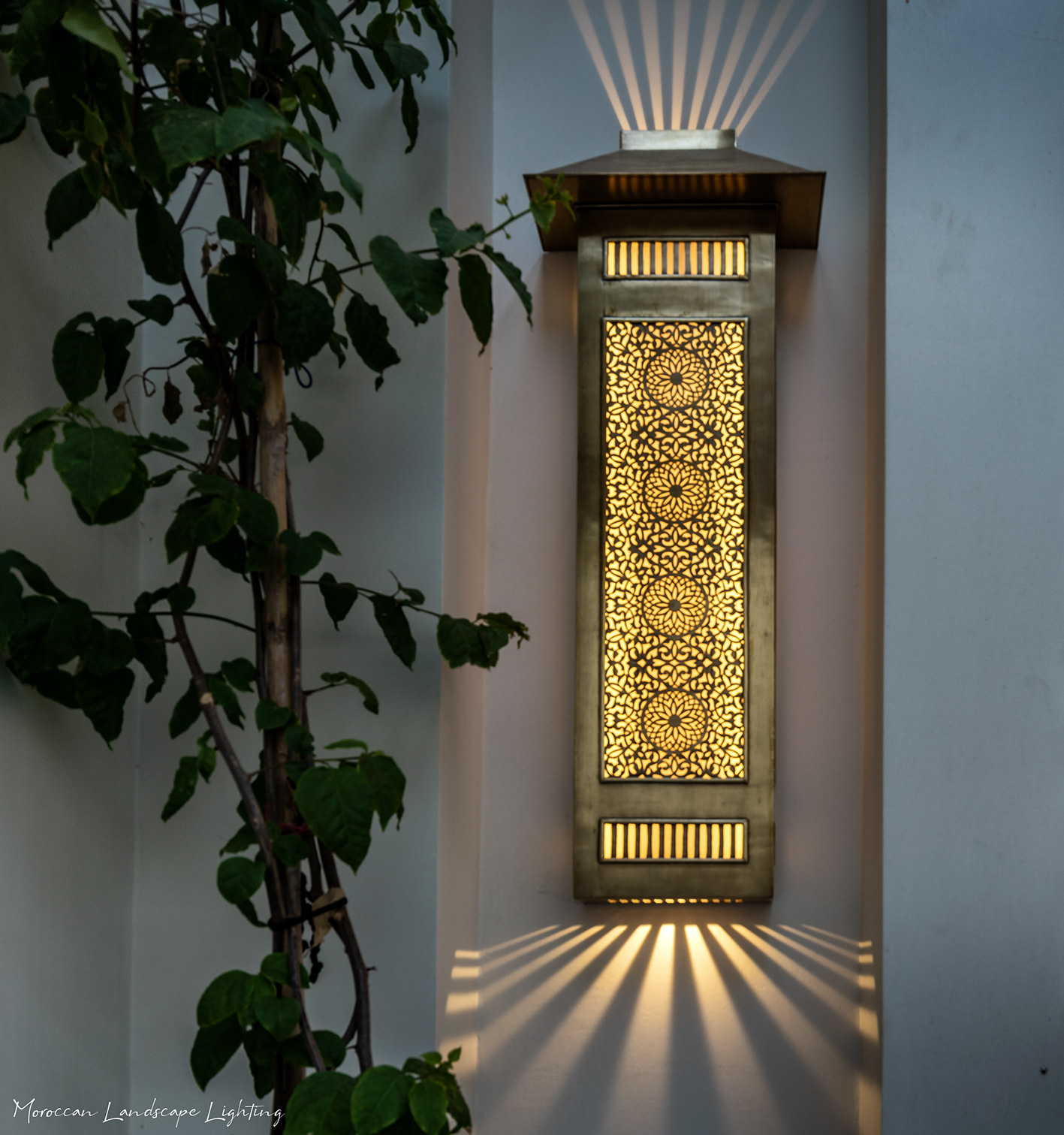 Applique murale by LA MAISON DE L'ARTISANAT