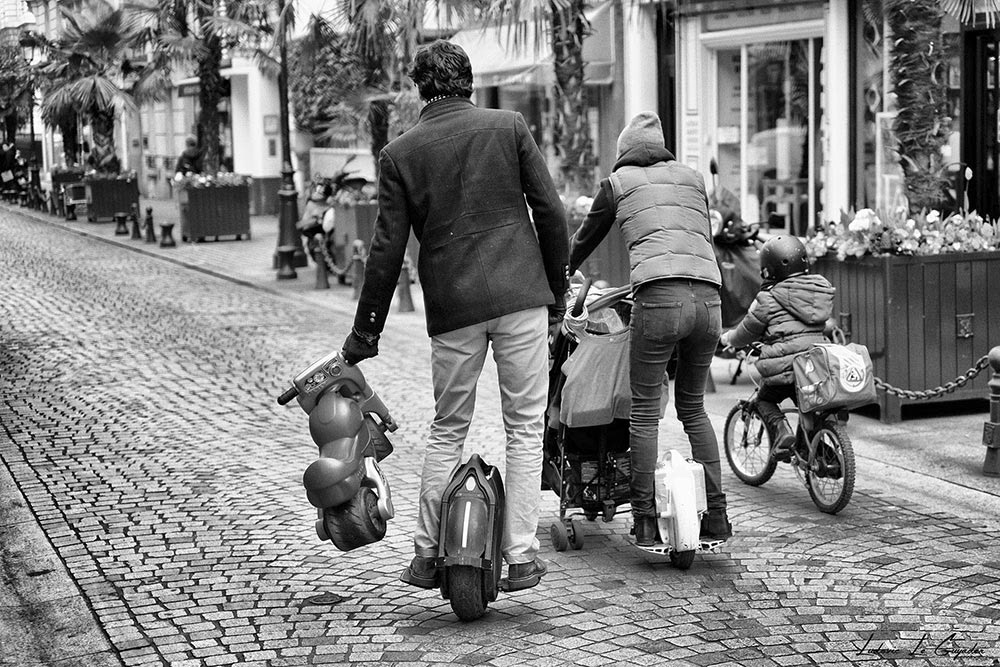 L'homme moderne (exemplaire 2/7)