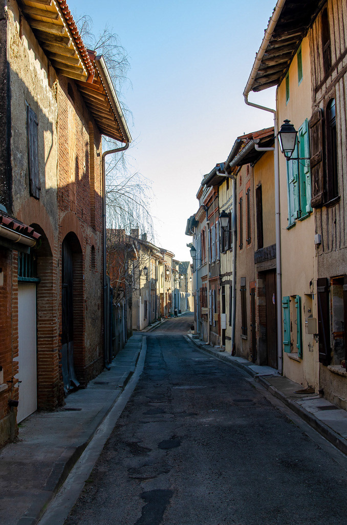 La rue du Milieu à Saint-Ybars 