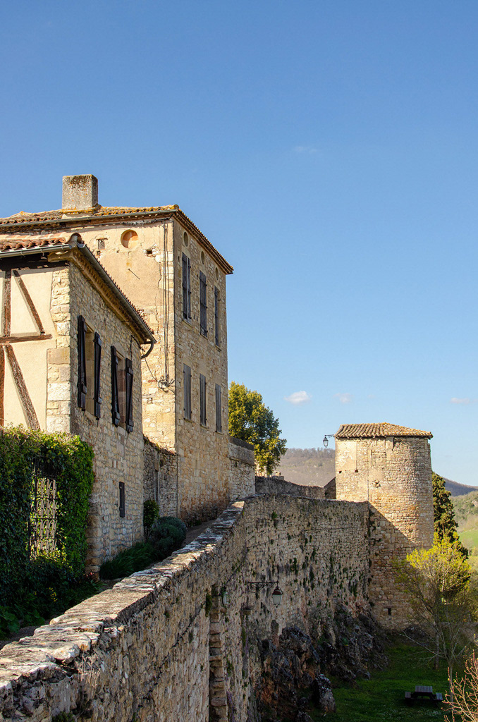 Les remparts de Puycelsi