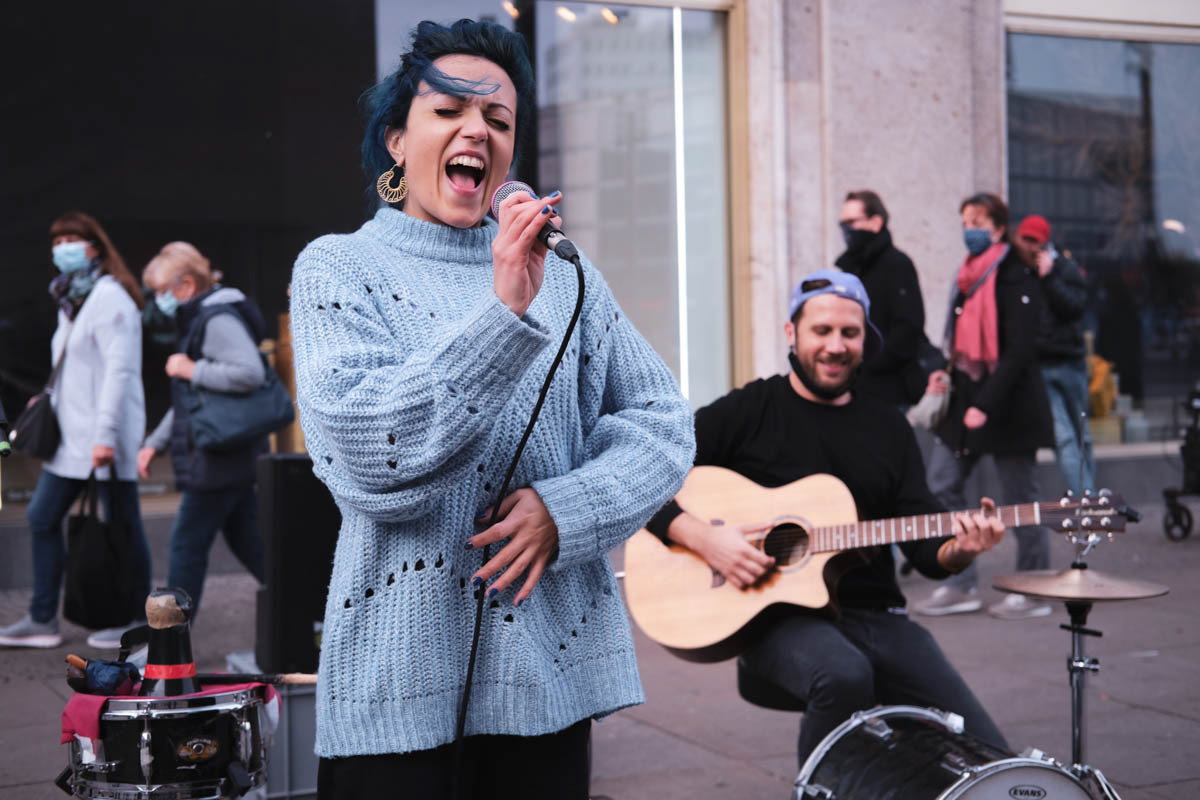 Daiana Lou perfroms at Alexanderplatz, Berlin, November 2020