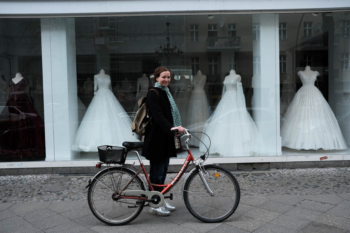 Artist Zora Mann walks between her studio and apartment. Berlin, April 2021