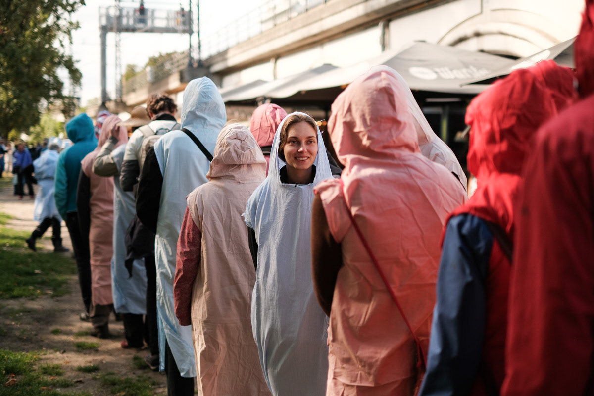 Activists visually depict global heating during a "walking meditation".