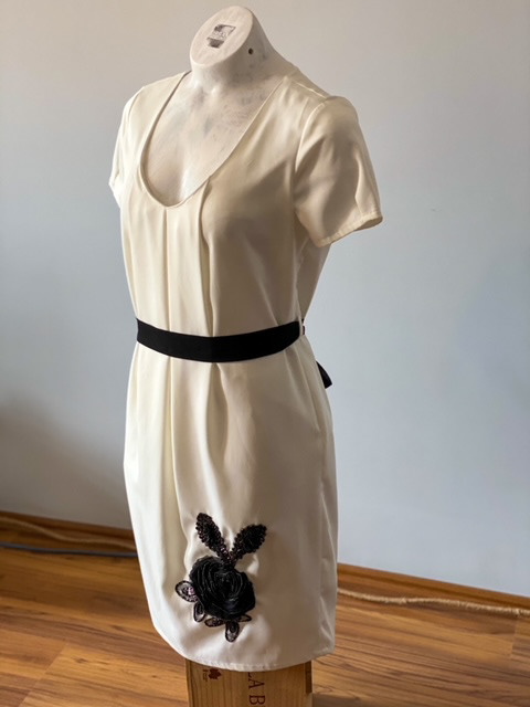 Urban Upcycled İyi Kalpli Sürdürülebilir Moda ve Sürdürülebilir Yaşam | Kırık Beyaz Gece Elbisesi