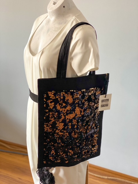 Urban Upcycled İyi Kalpli Sürdürülebilir Moda ve Sürdürülebilir Yaşam | Siyah ve Gold Pul Payetli Bez Çanta