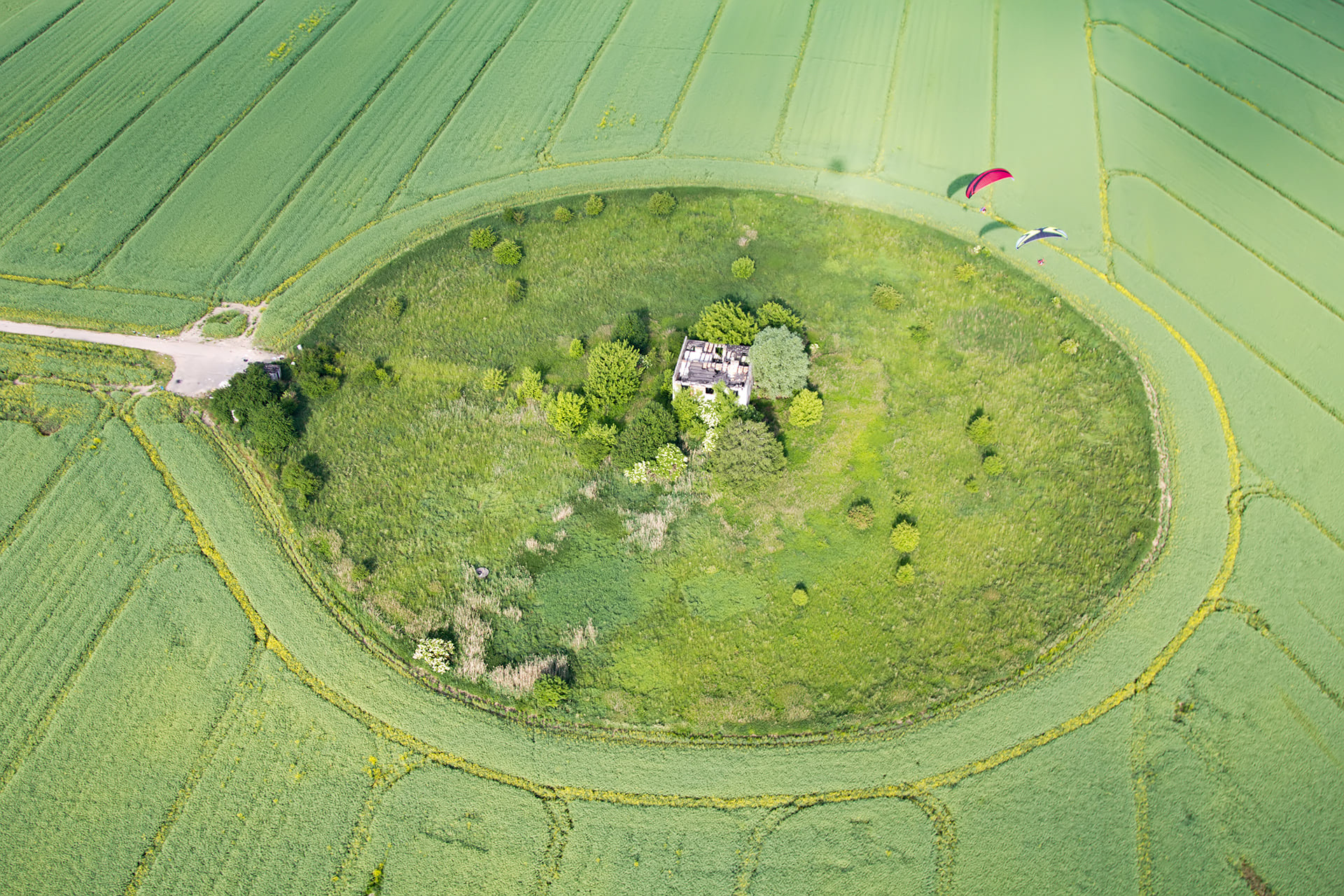 Photo by Kamil Paradowski