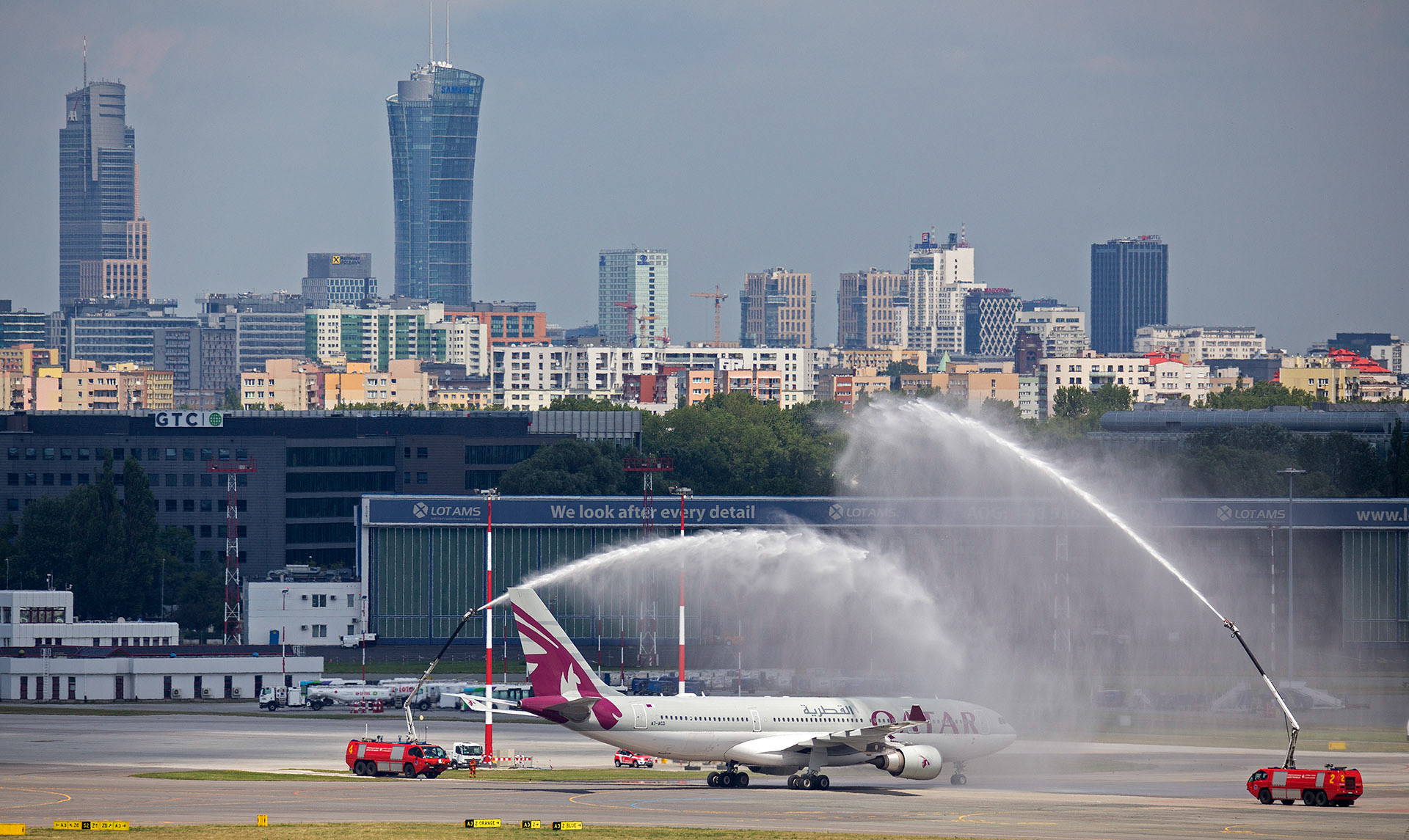 The first flight of Qatari A330 to EPWA.
