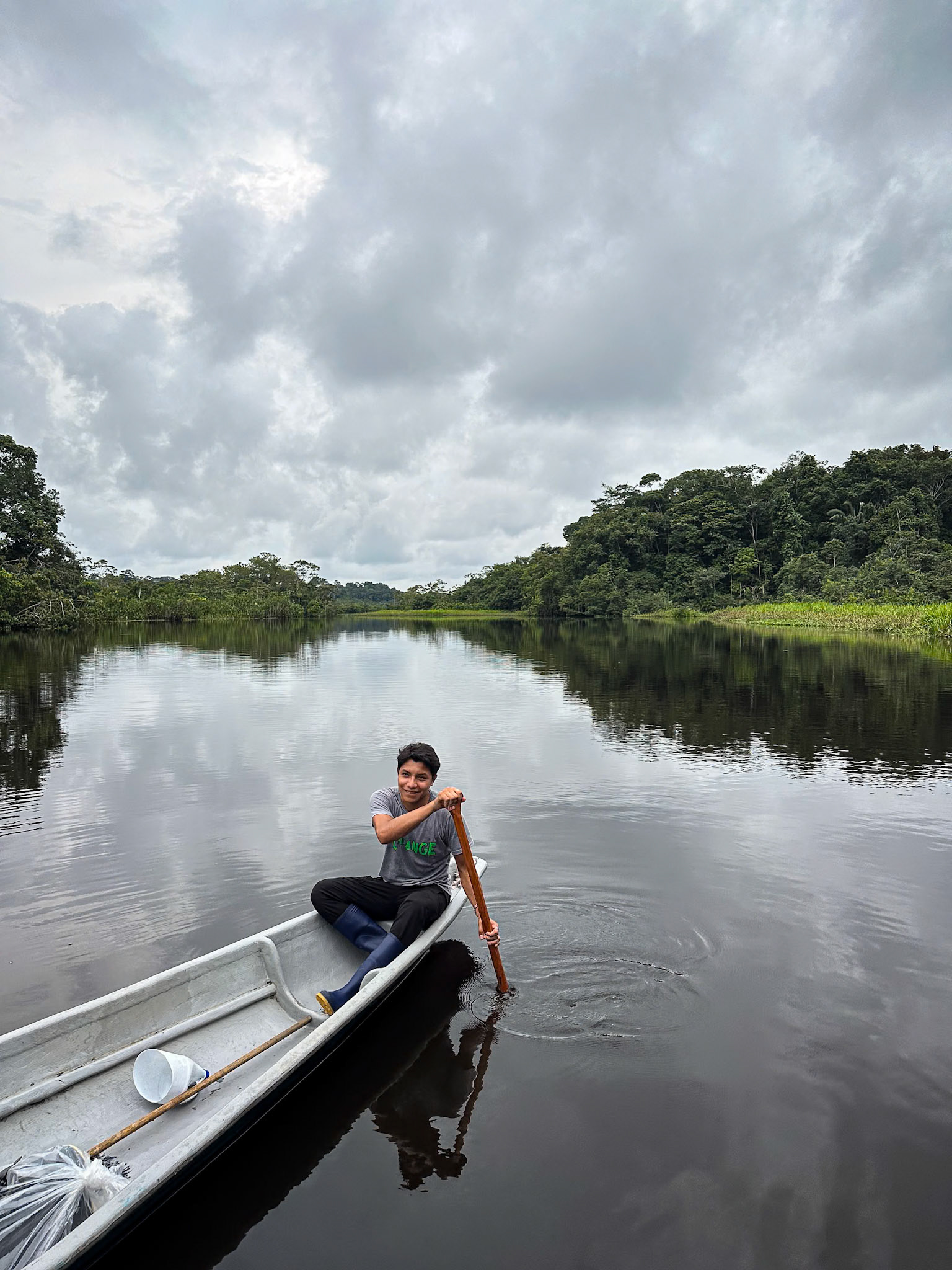 Paddle Canoe: Sani Lodge