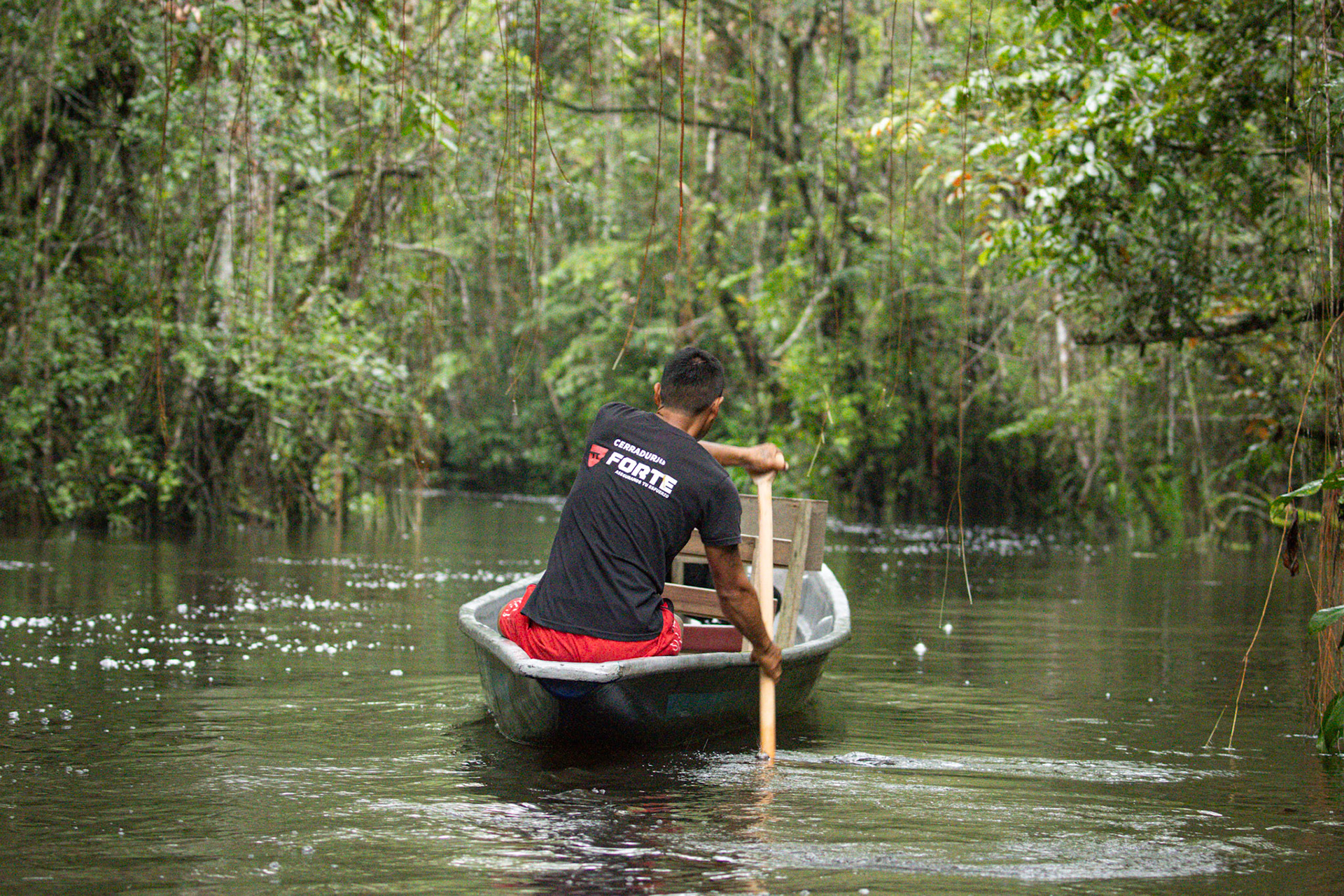 River traffic en-route to Sani Lodge