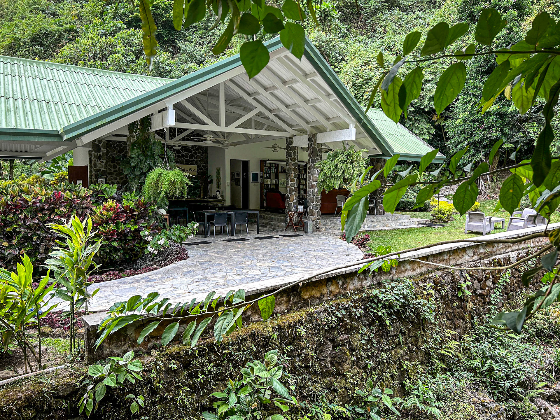 Canopy Lodge overlooking El Rio Guayabo
