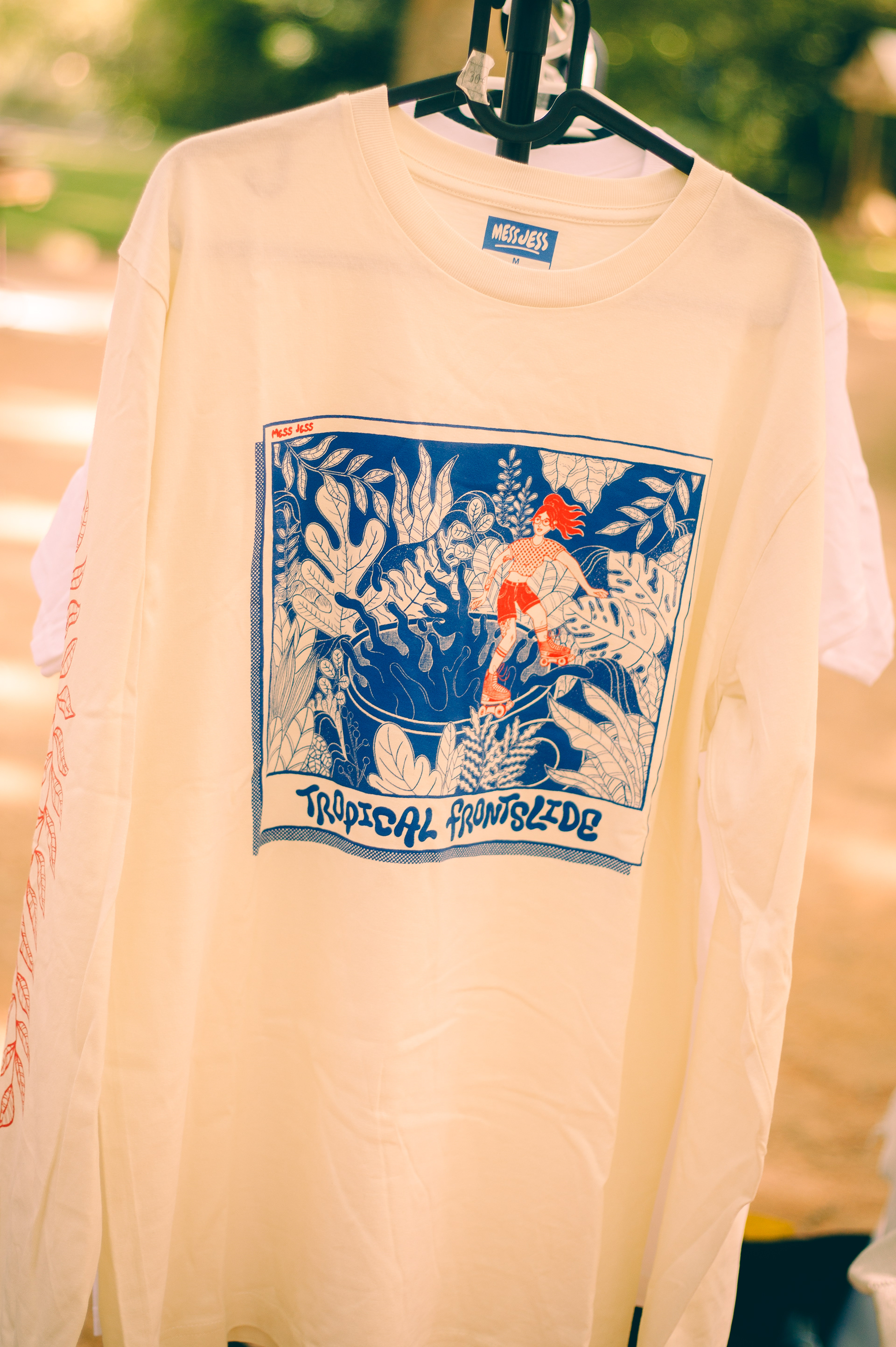 Ilustrações ( t-shirts) pela Mess Jess (Parque D.Carlos I), 05.06.2026