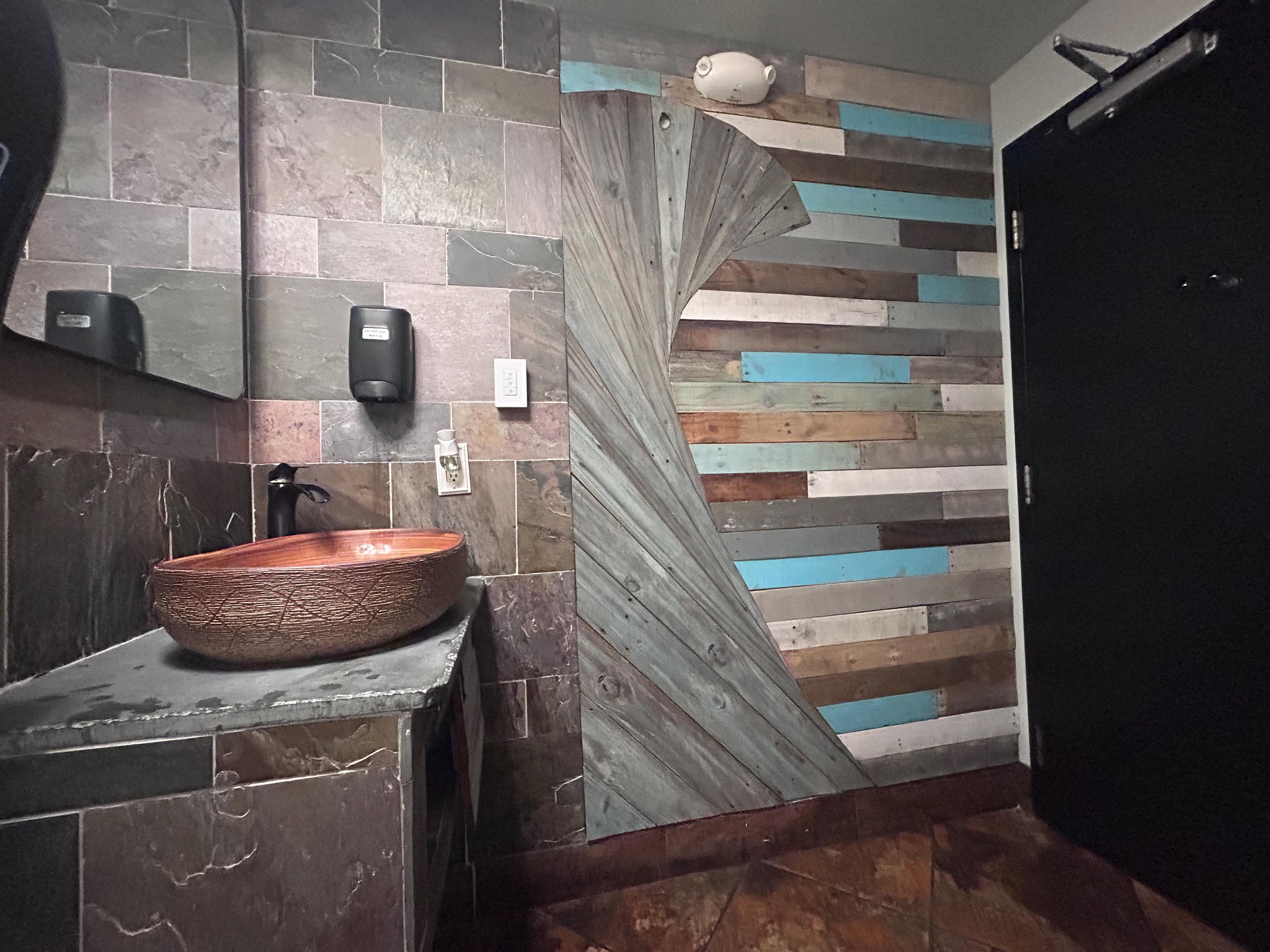 Pacific Rim Sushi  restroom