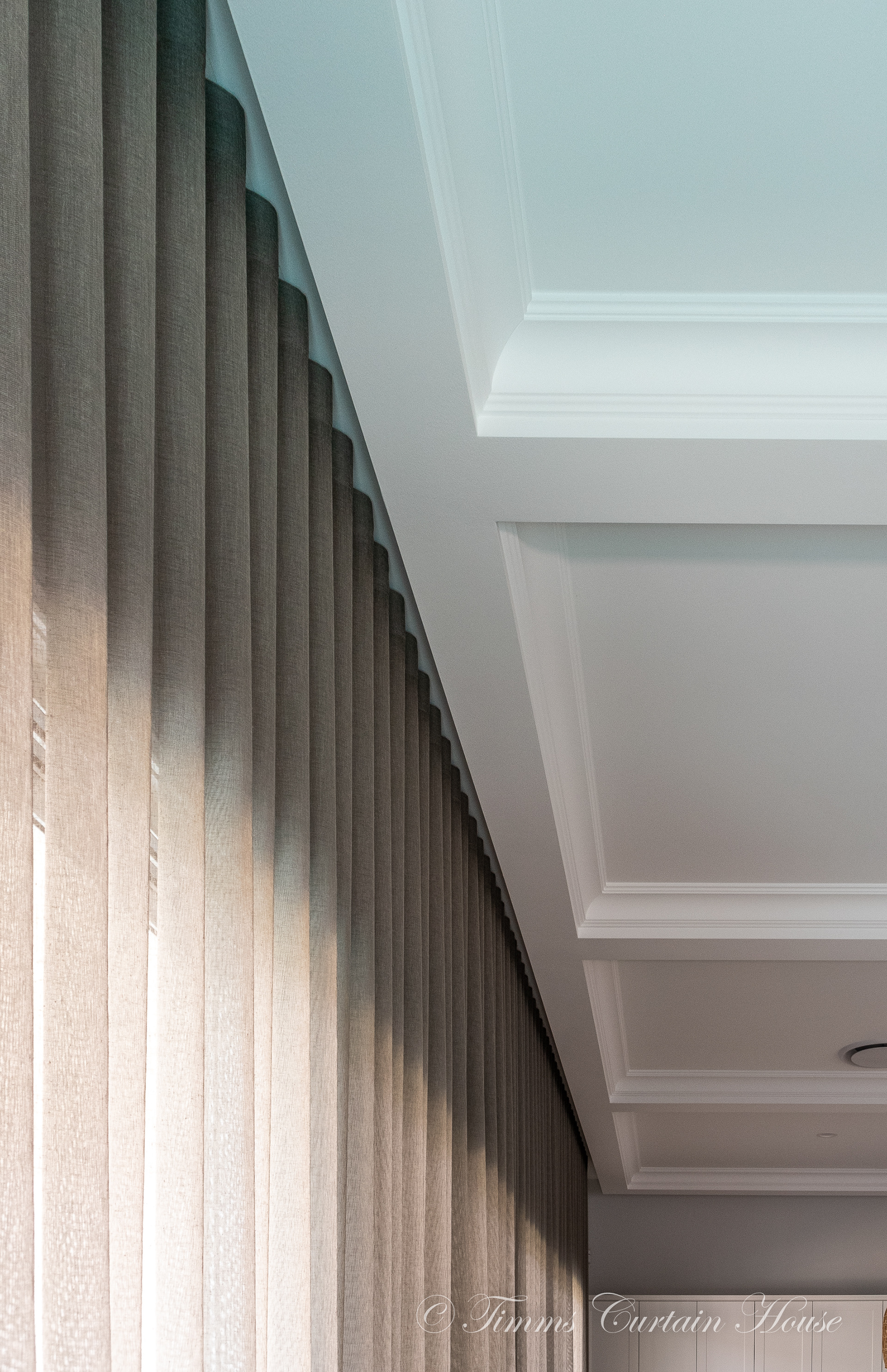 Mounted in recessed ceiling