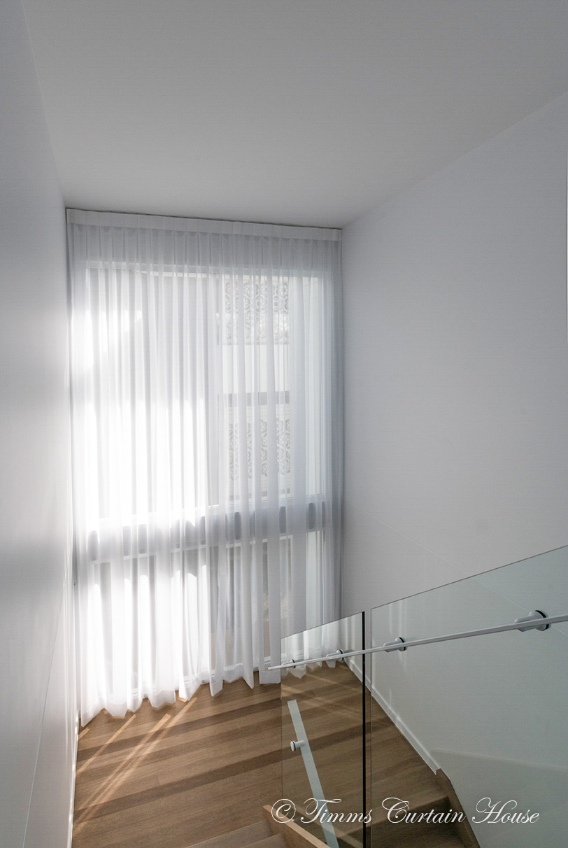 Fixed sheer in stairwell