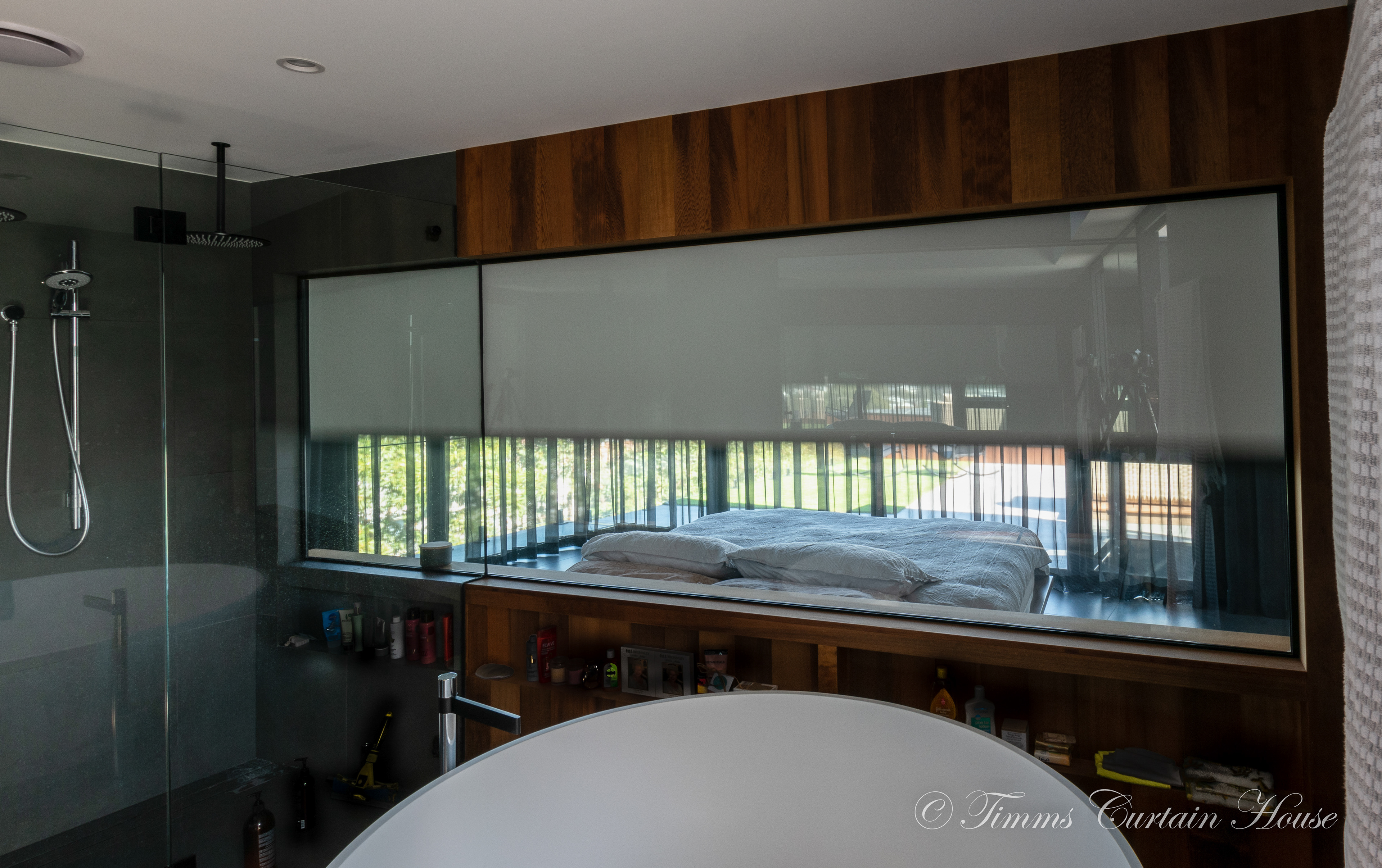 Roller behind glass