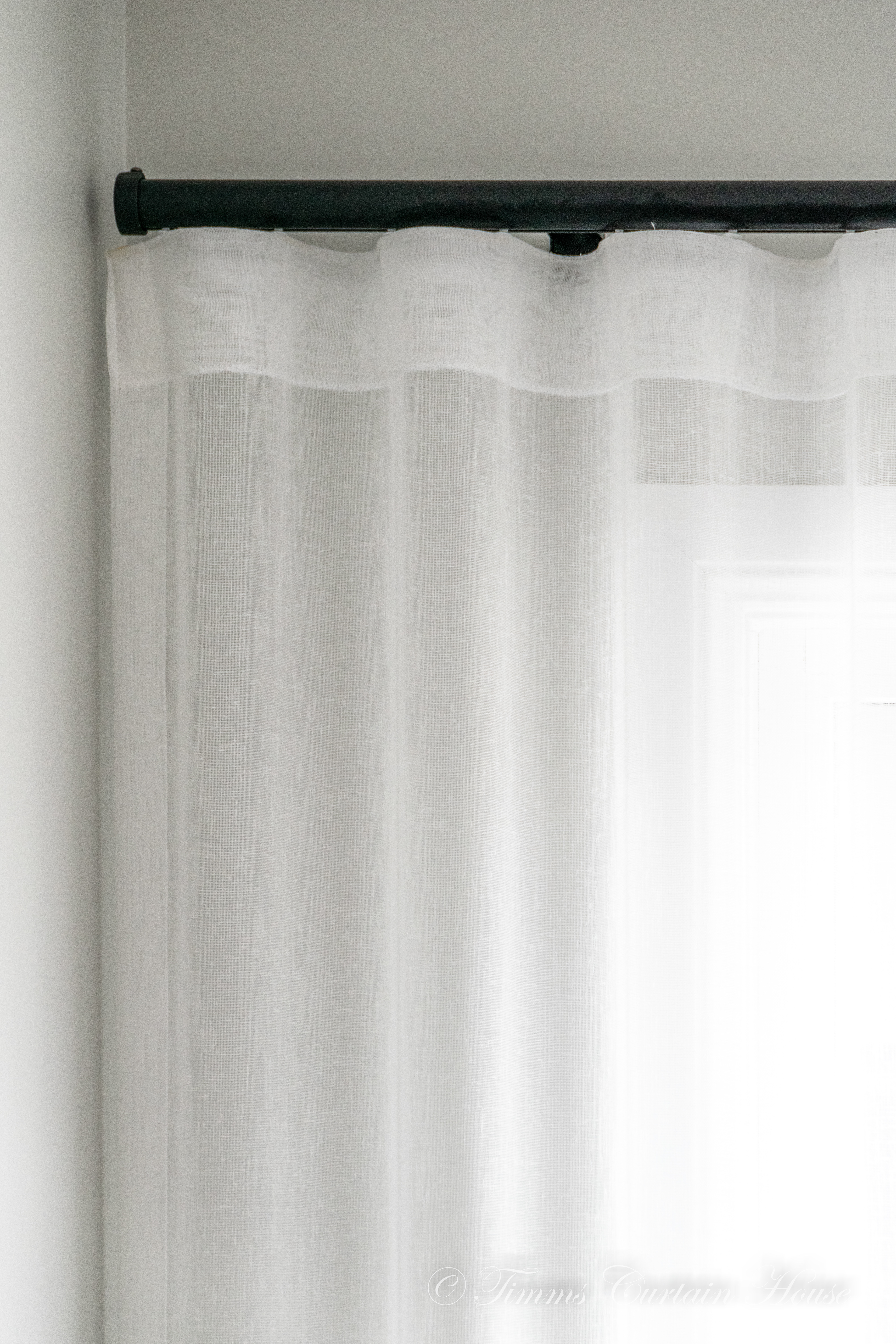Sofia pole wall mount