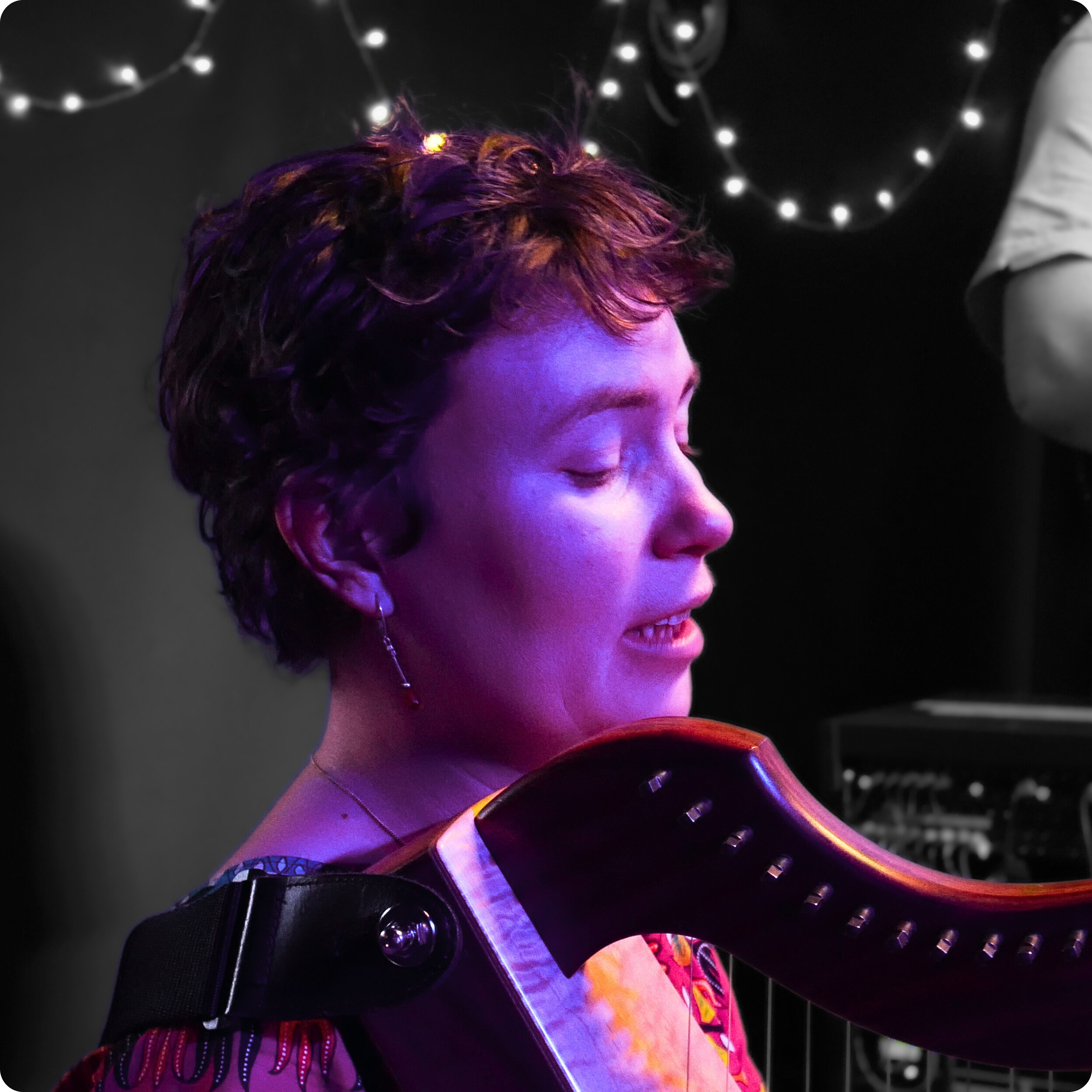 Emmy the Harp centres themselves before unleashing more beauty