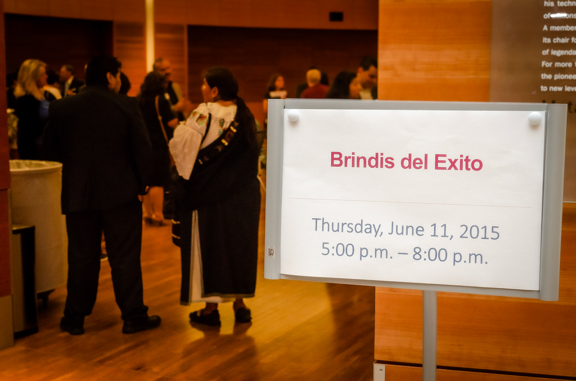 Bienvenida! Brindis del Exito