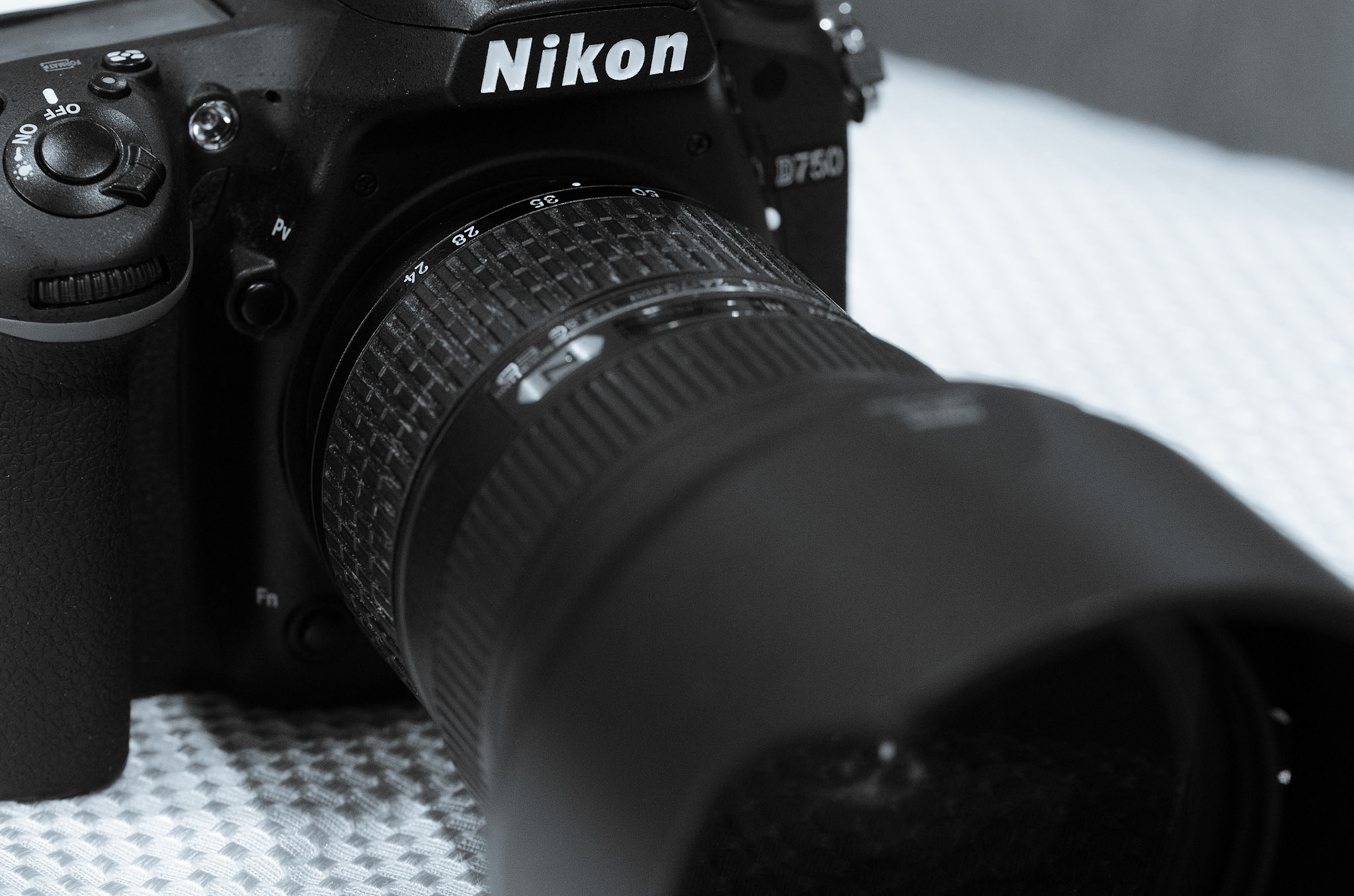 Nikon D750 &amp; Nikkor AF-S 24-70mm 1:2.8G ED