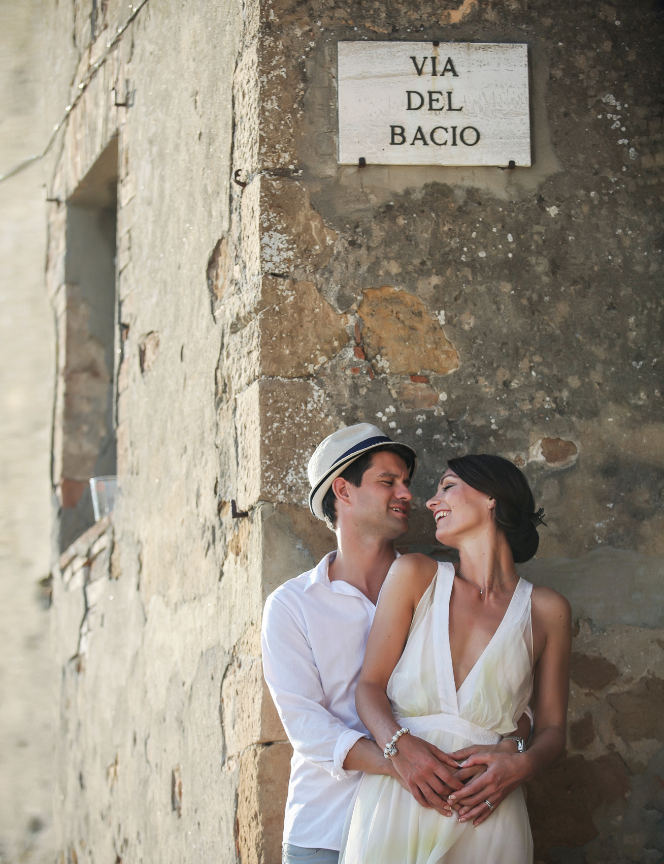 engagement photoshoot tuscany