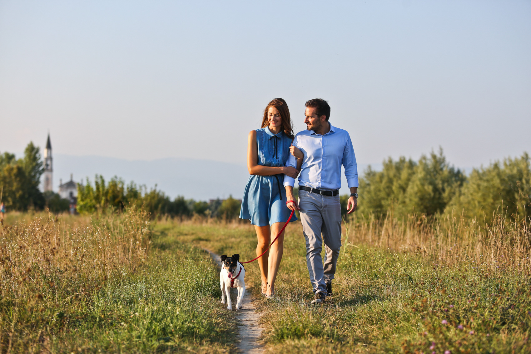 engagement photoshoot with dog