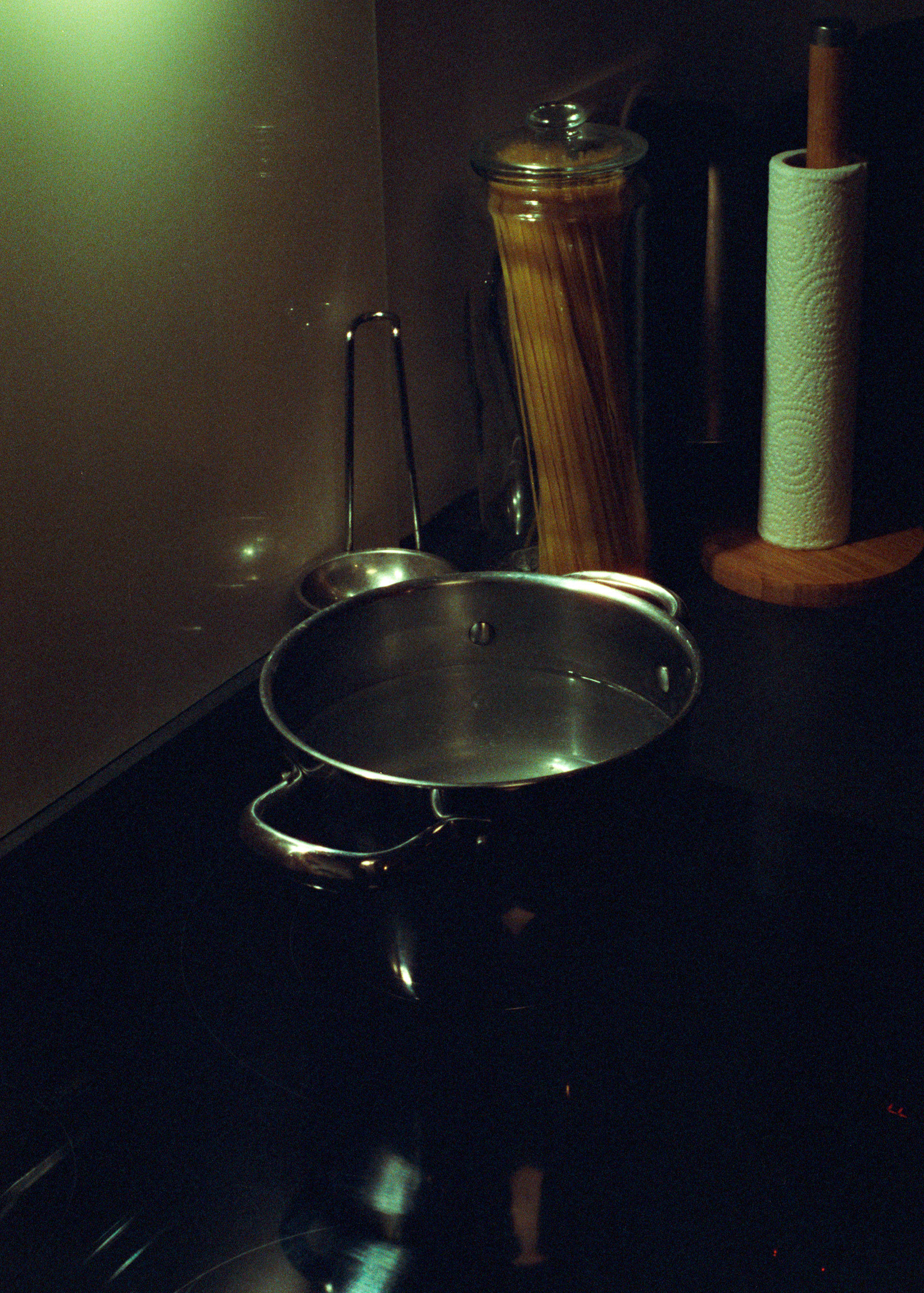 "Aldente" 1/4 - CineStill 800T - Olympus OM10  ©JuniorPhotos 2022