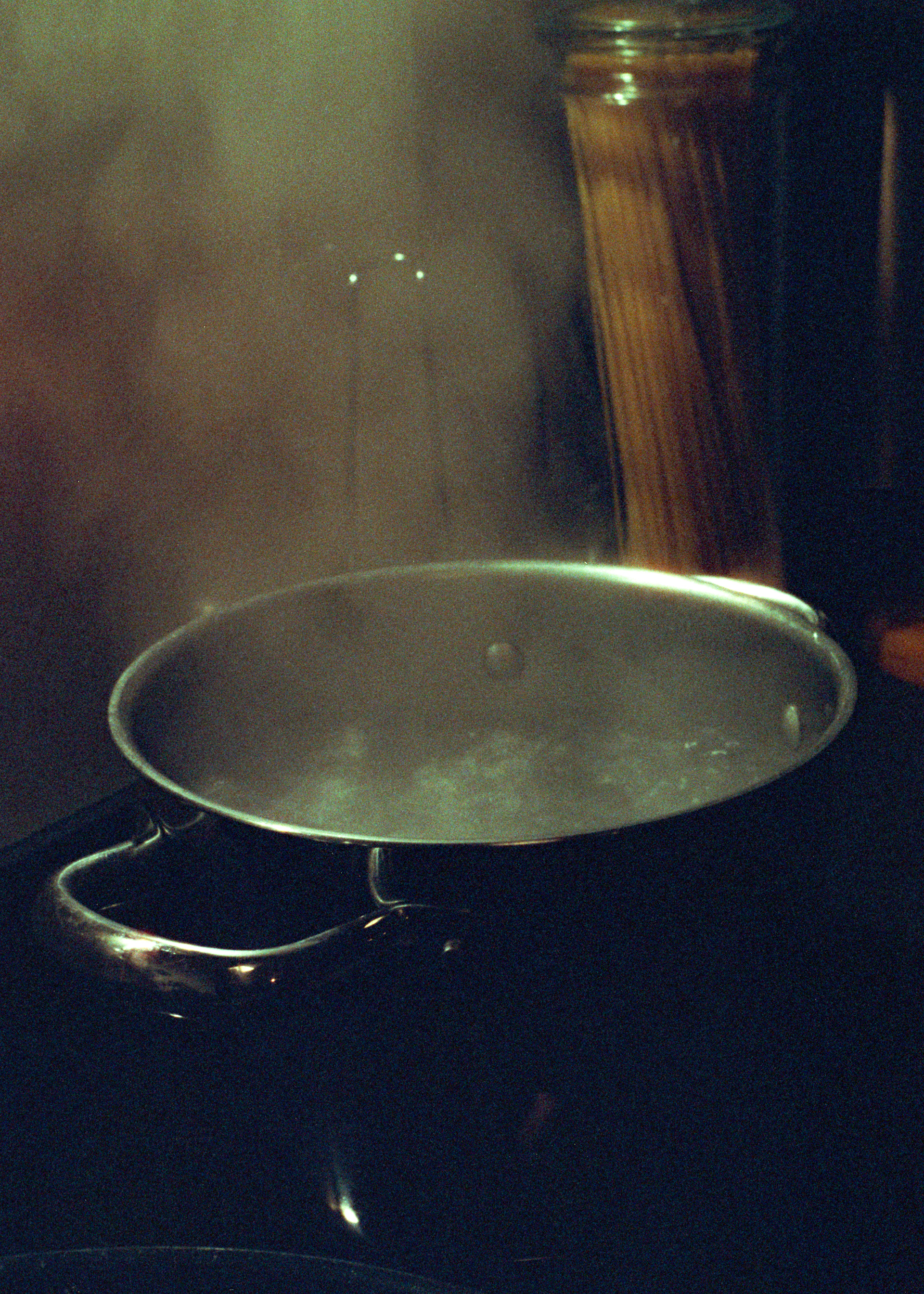 "Aldente" 3/4 - CineStill 800T - Olympus OM10  ©JuniorPhotos 2022