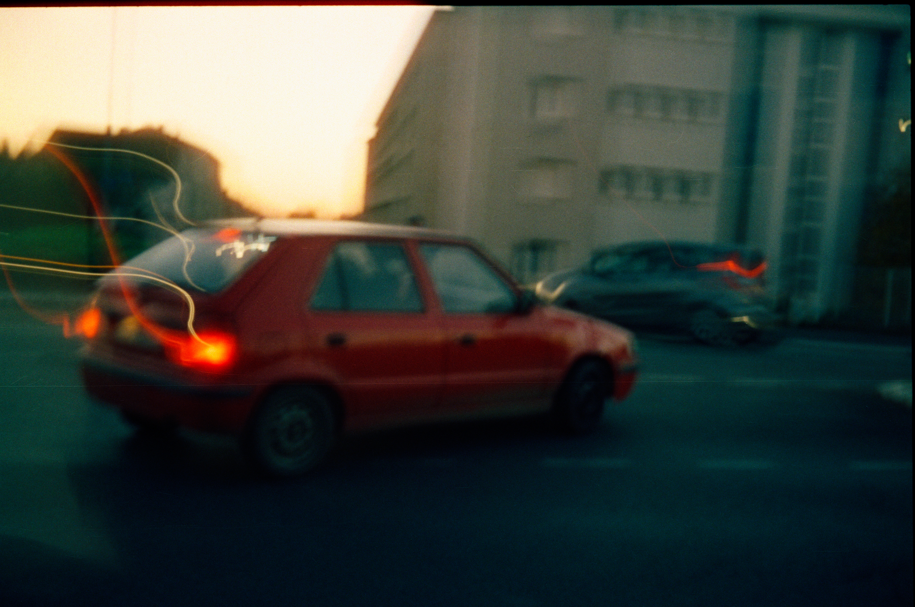 "Drive" - CineStill 800T - Olympus OM10  ©JuniorPhotos 2022