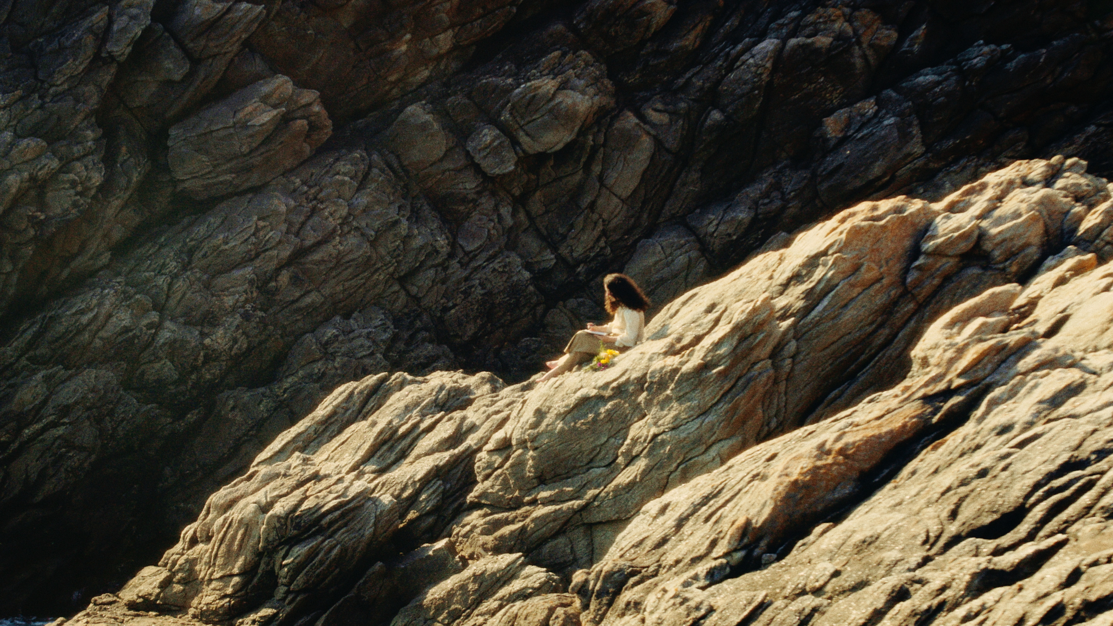 Elise Bourn - The Well (music video)