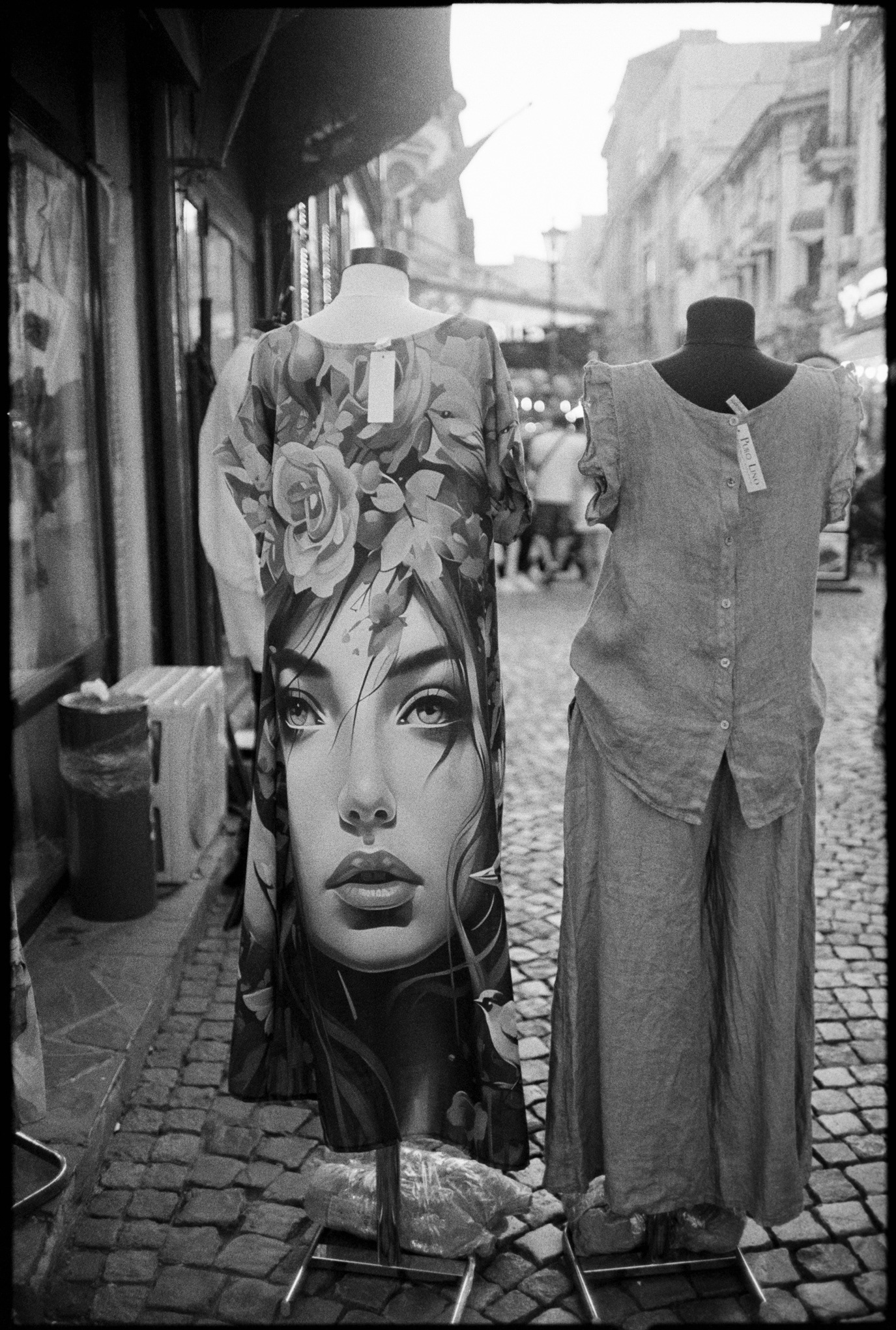 Film photograph from Bucharest, Romania, photographed by Alex Gâlmeanu.