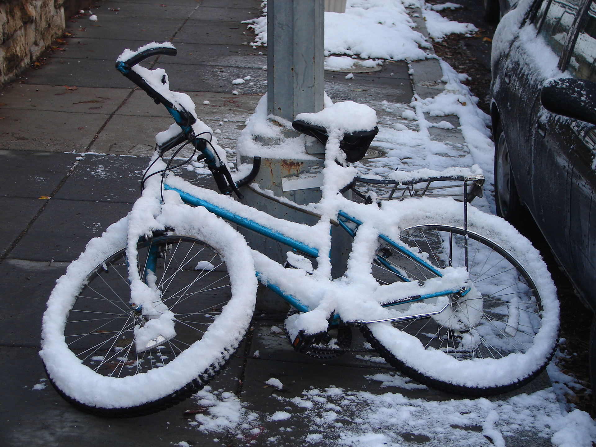 Blue bike in Washington, DC
