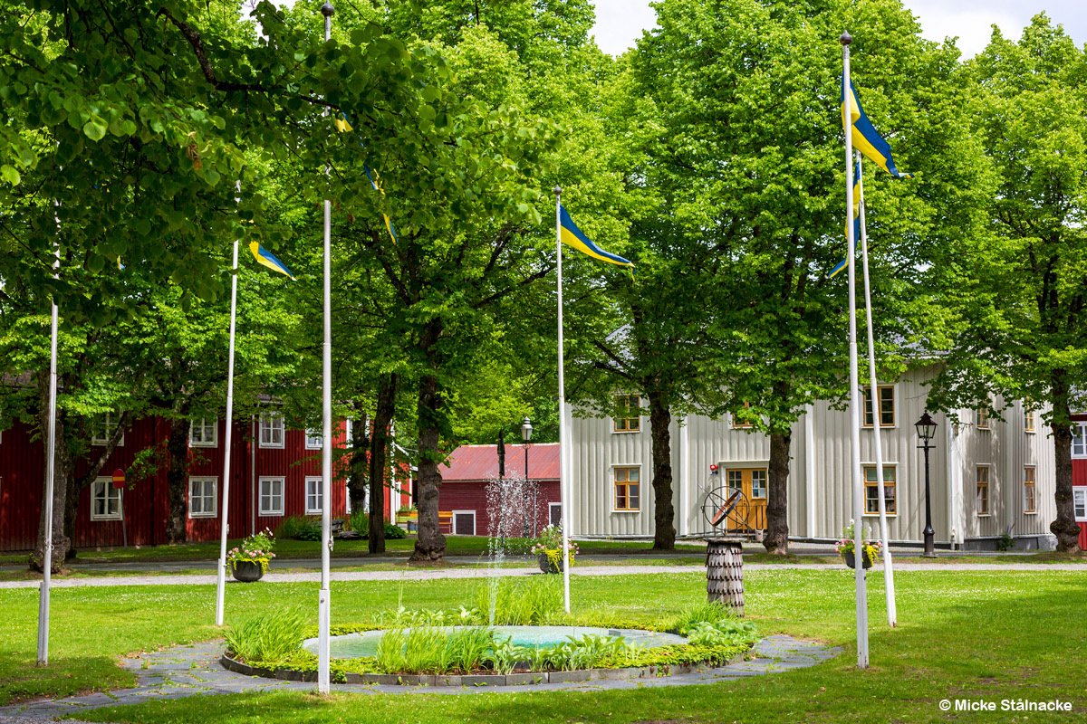 Torget där julmarknaden hålls i "Kråkguldet". Grythyttan (2017).