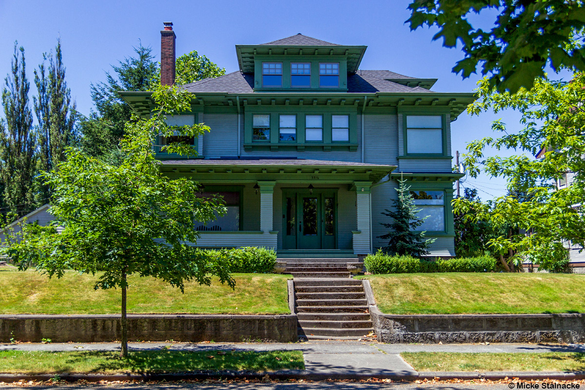 Familjen Haywards hem (Twin Peaks, 1990-1991/Fire Walk With Me, 1992). Everett, Seattle, USA (2014).