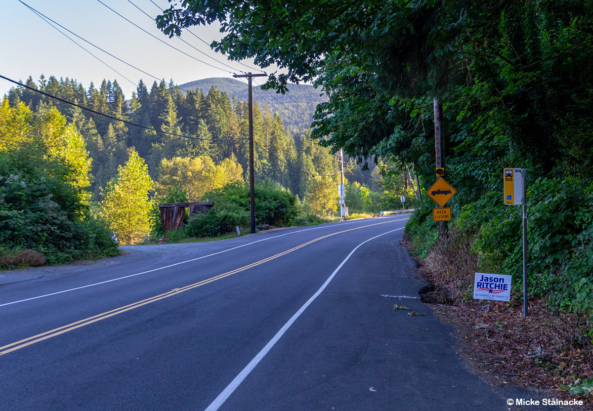 Kurvan vid Big Ed's Gasfarm (Twin Peaks, 1990-1991). Fall City, USA (2014).