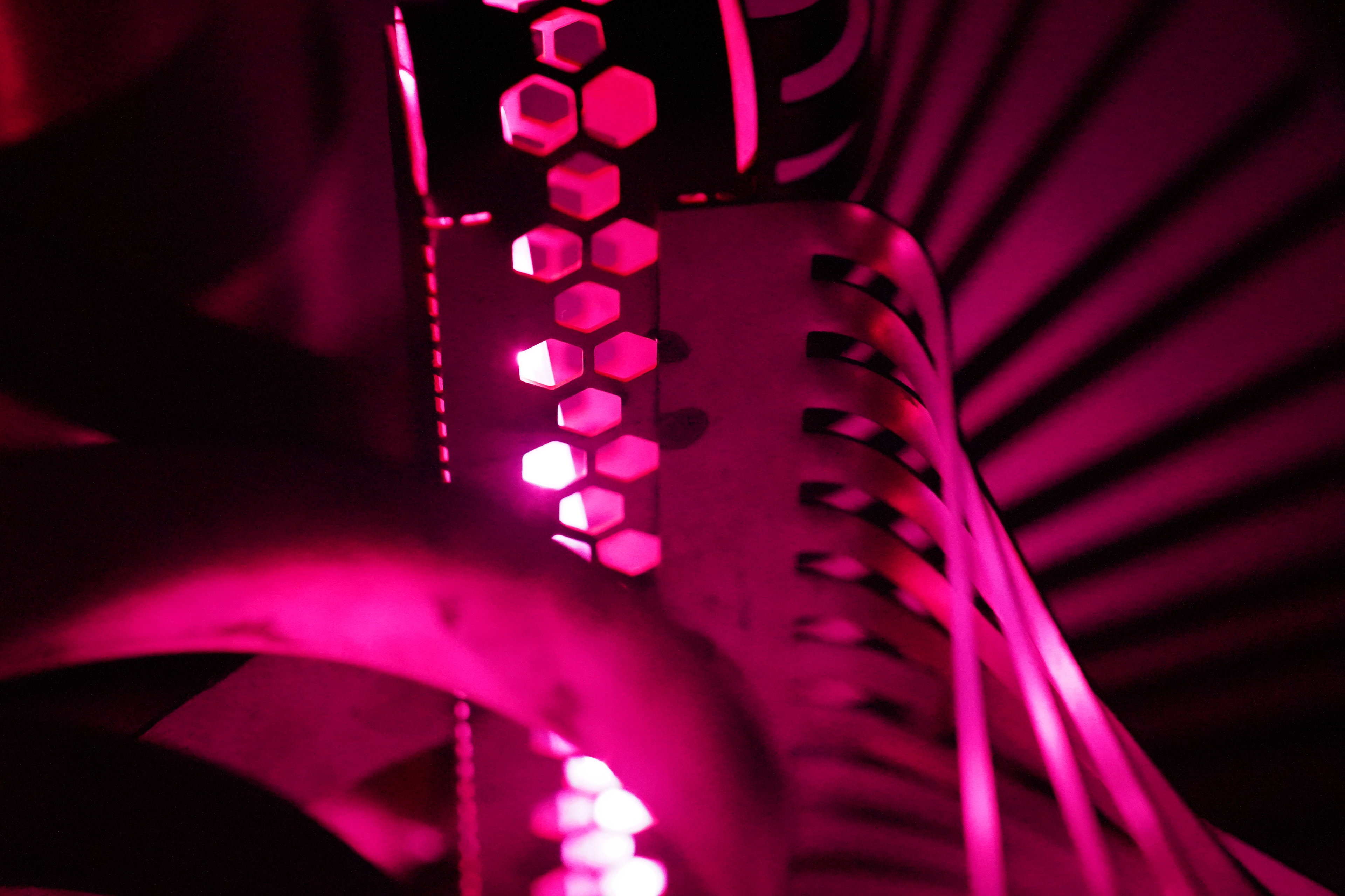 Close up shot of the form and lighting.