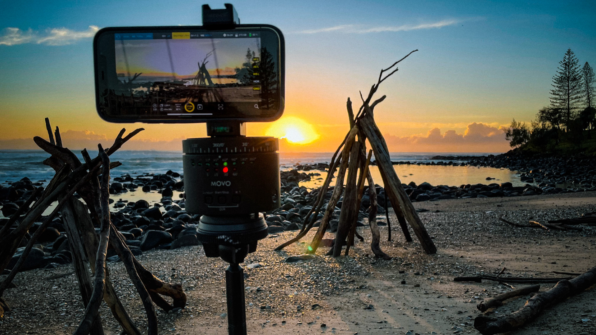 A Movo motorised head for timelapse. The head speed, angle and duration can all be manually set. It pays to plan this carefully.