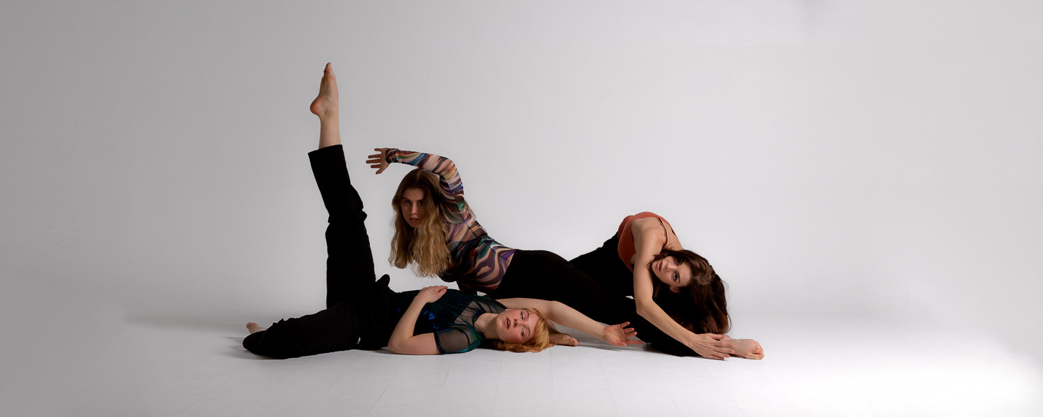 Andrea Harrison, Leonie Kristine Krupka and Sara Wennevold