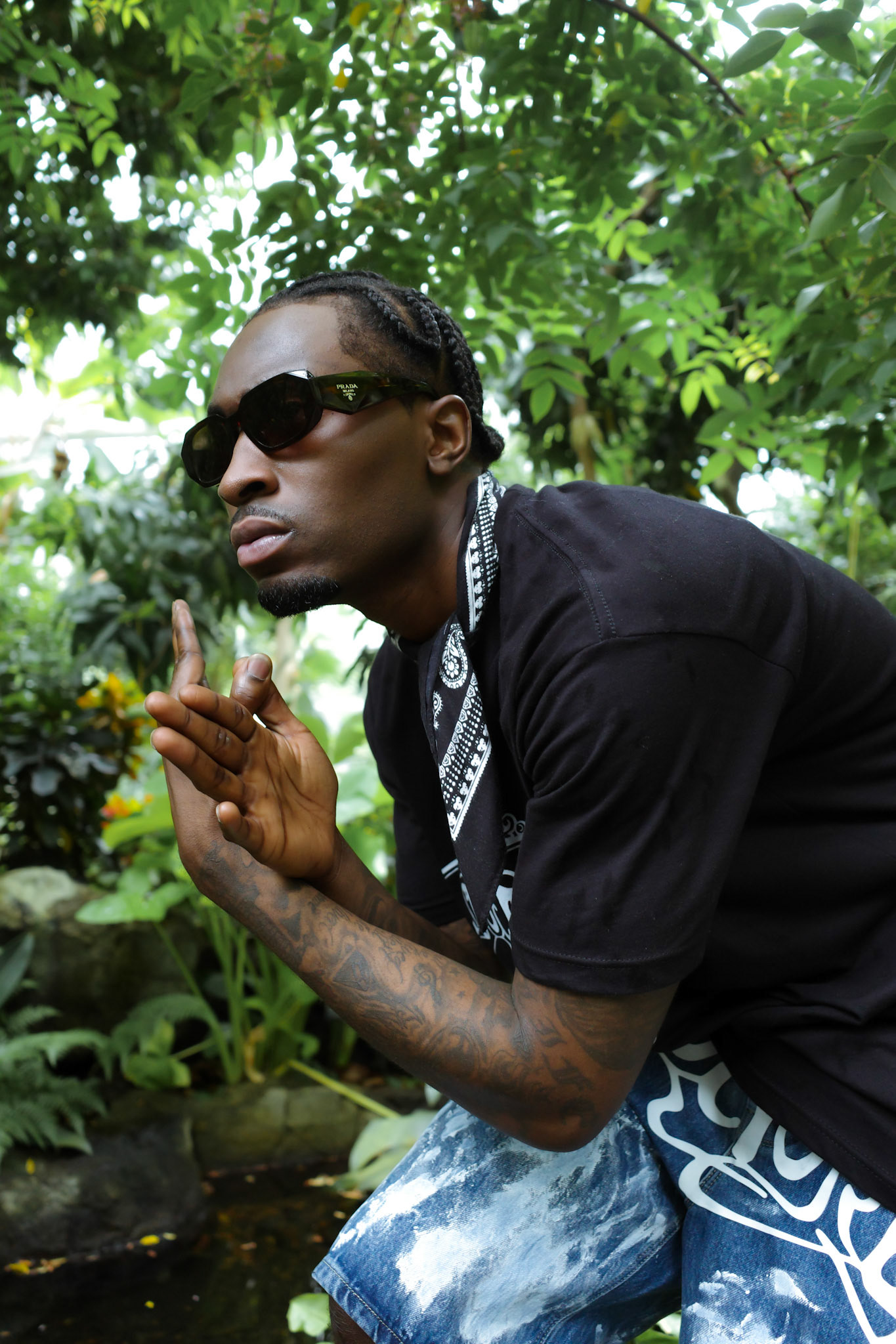 Sur Flea wearing Structure and Prada