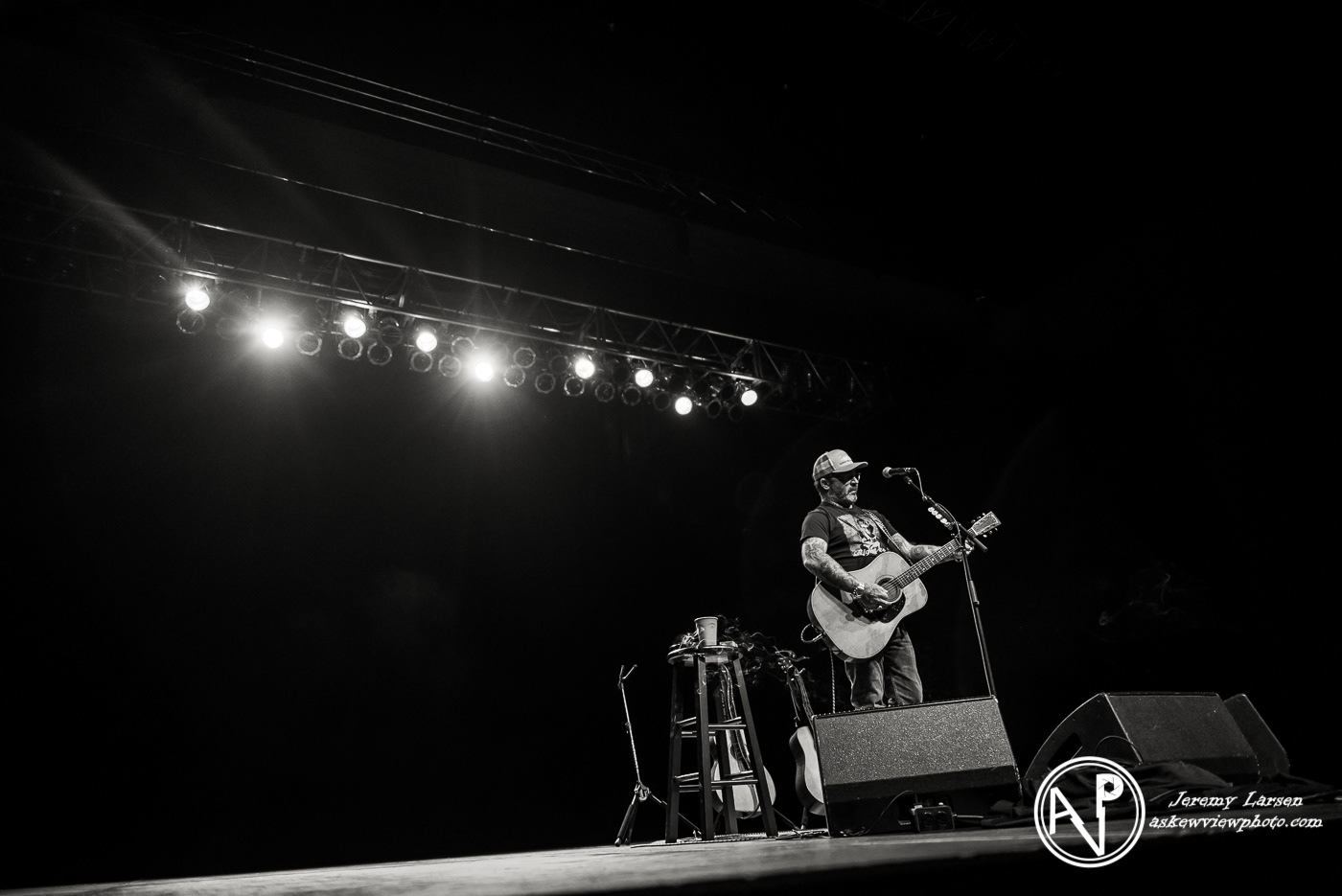 Aaron Lewis