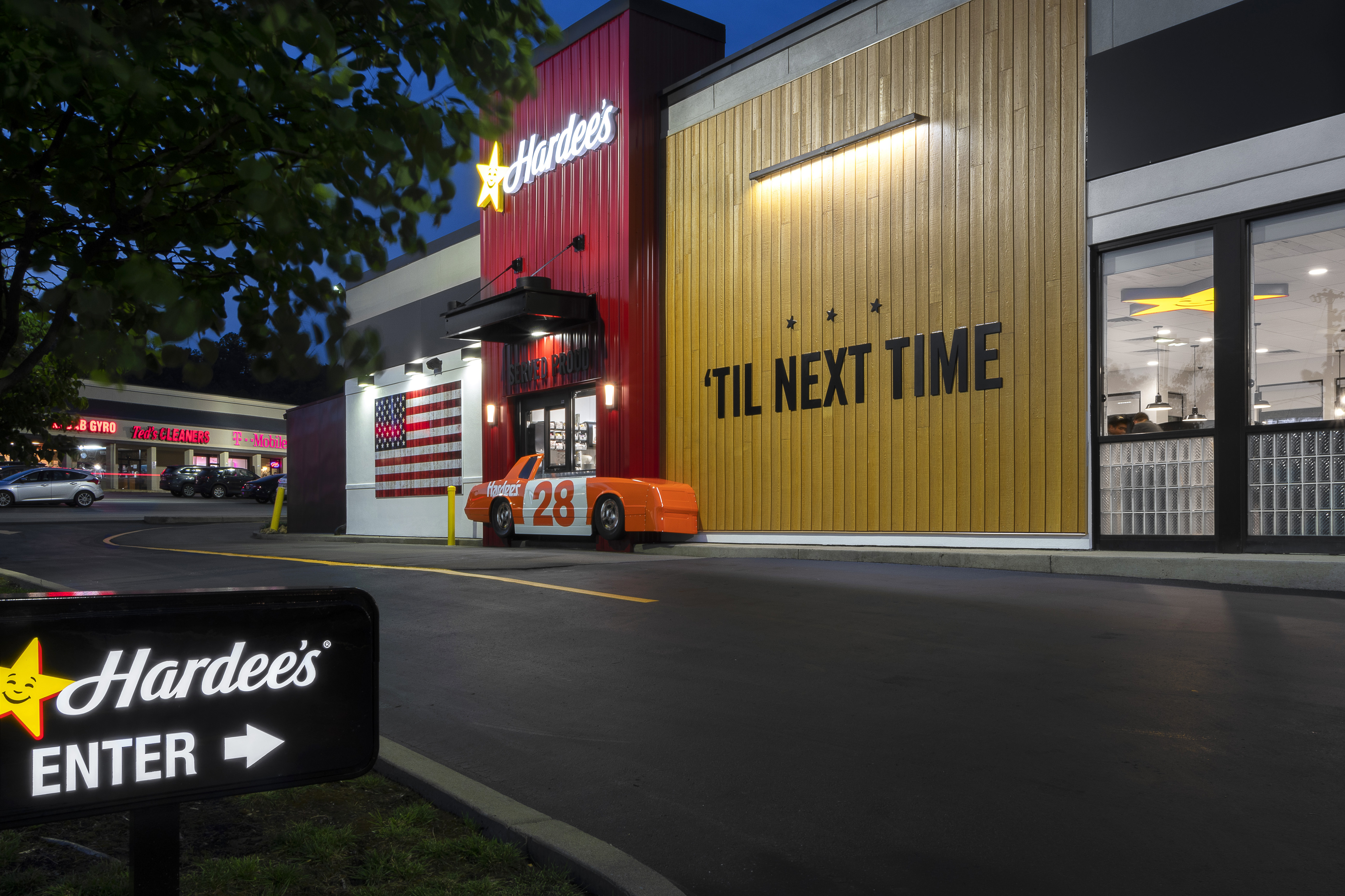 CKE Restaurants : Hardees : Bellevue, TN