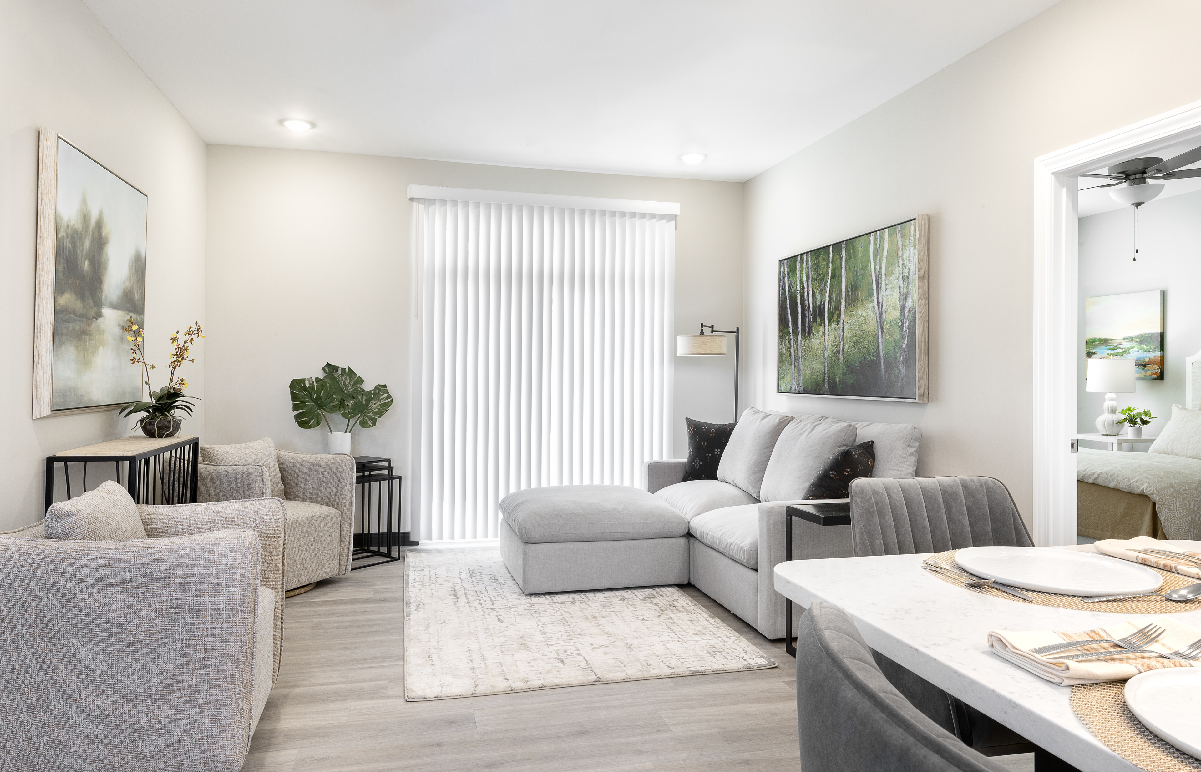 Thirteen01 at Hartman Lakes : O'Fallon, IL