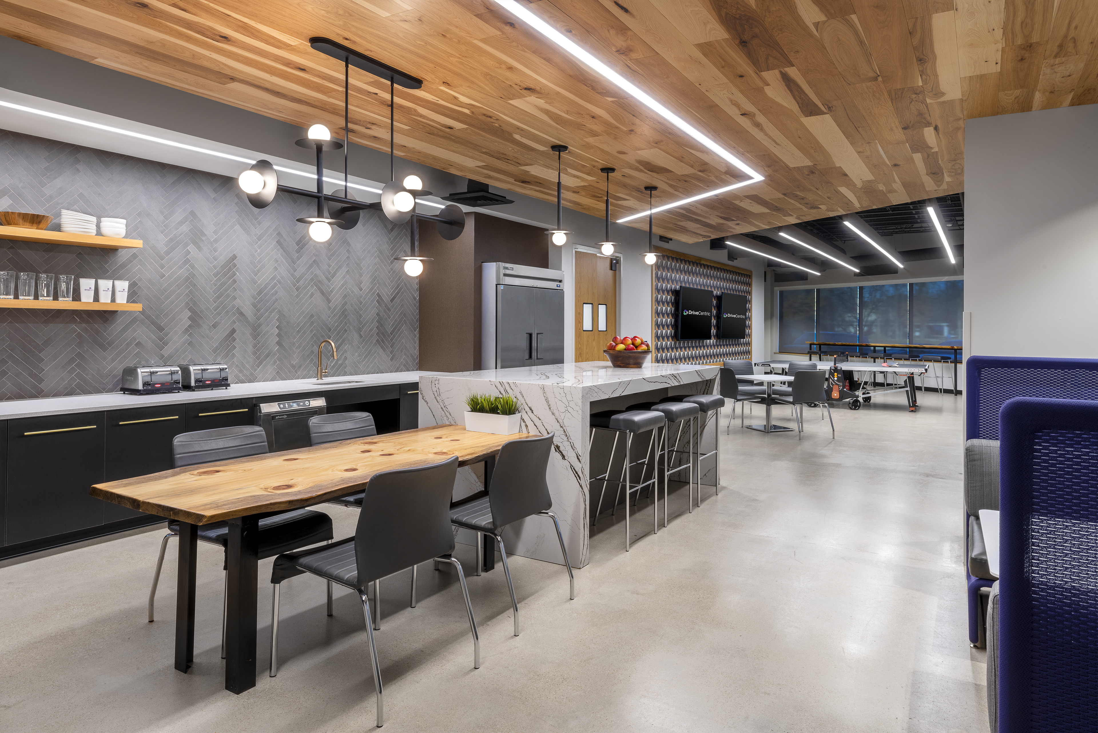 Remiger Design : DriveCentric HQ : Fenton, MO : for ©Alise O'Brien Photography