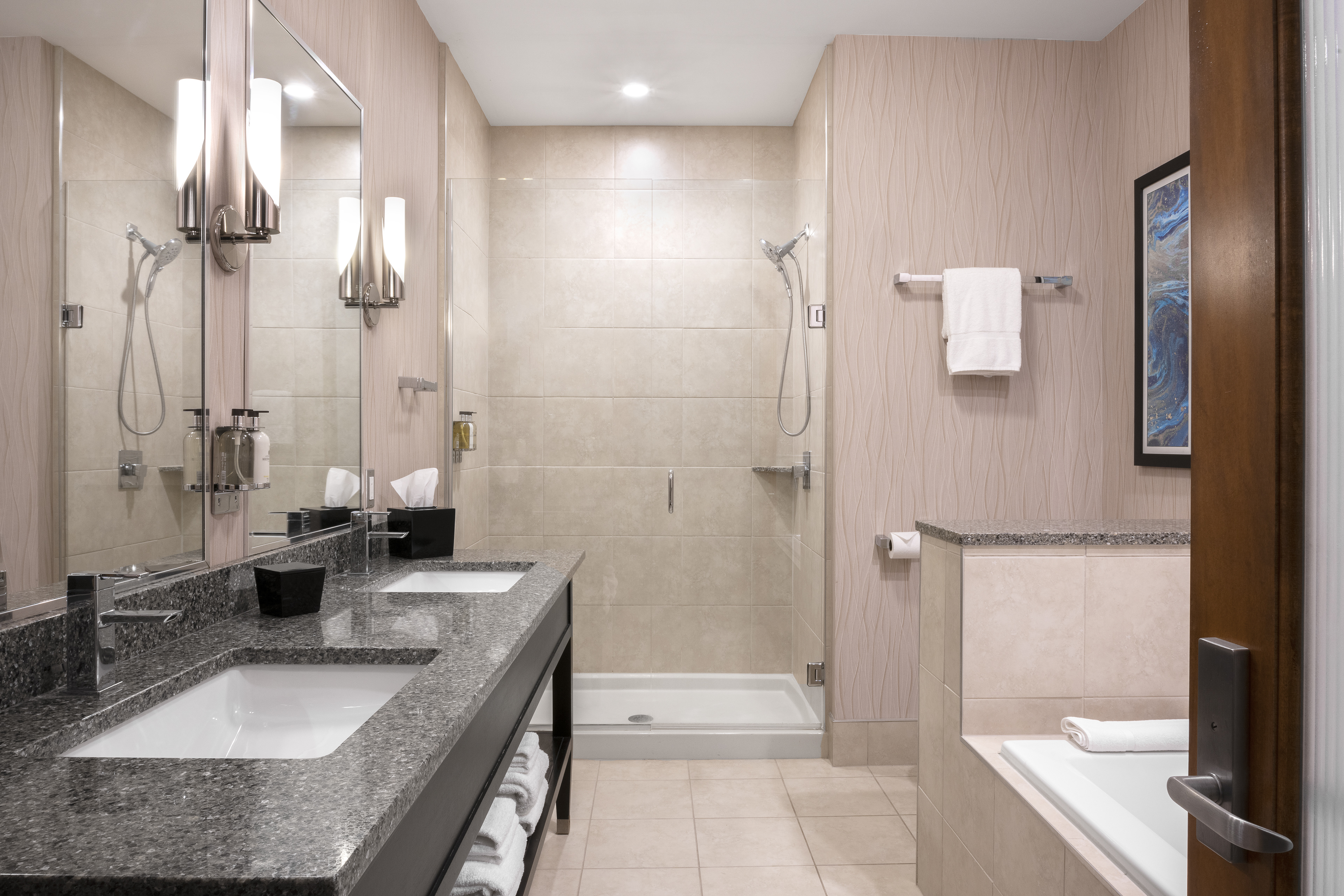 VOCO : The Tiger Hotel : Columbia, MO