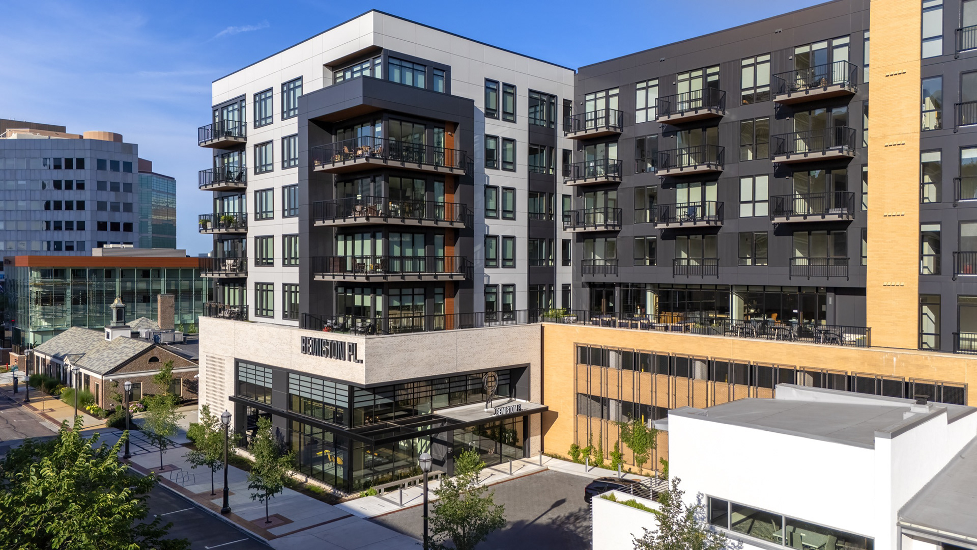 Holland Construction : Bemiston Place : Clayton, MO