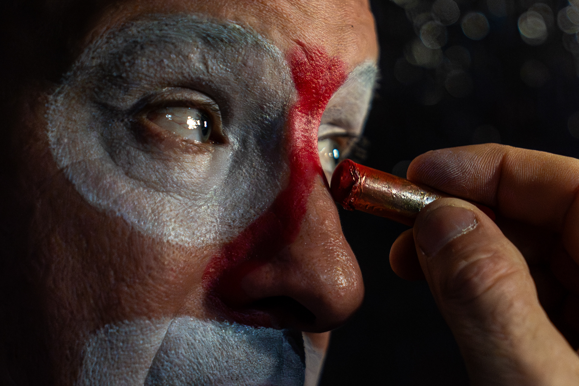 Michael Wallace, a rodeo clown, applies his signature makeup inside his truck before the start of the second performance of the 56th annual Spartan Stampede on Saturday, Feb. 14, 2026, at the Livestock Pavilion on Michigan State University’s campus in East Lansing, Mich. The quiet preparation contrasts with the high-risk role he will take on in the arena, where he works to distract bulls and protect fallen riders during bull riding events.   Michael Wallace, a professional rodeo clown from Illinois, applies his signature makeup inside his truck before the second performance of the 56th annual Spartan Stampede on Saturday, Feb. 14, 2026, at the Livestock Pavilion on Michigan State University’s campus in East Lansing, Mich. “I’m not a circus clown,” Wallace said, a reminder that the role he’s about to step into is rooted in protection, not parody. A former bull rider who shifted to entertainment nearly 20 years ago, Wallace now balances life on the road with being a husband and father of three, carrying the traditions of rodeo from one arena to the next.