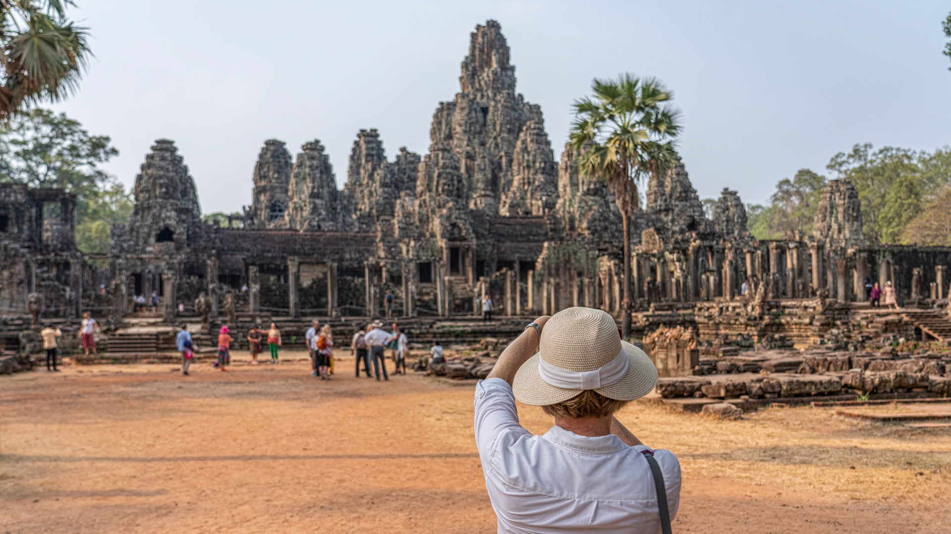 Siem Reap-Photographing the Angkor Thom temple
