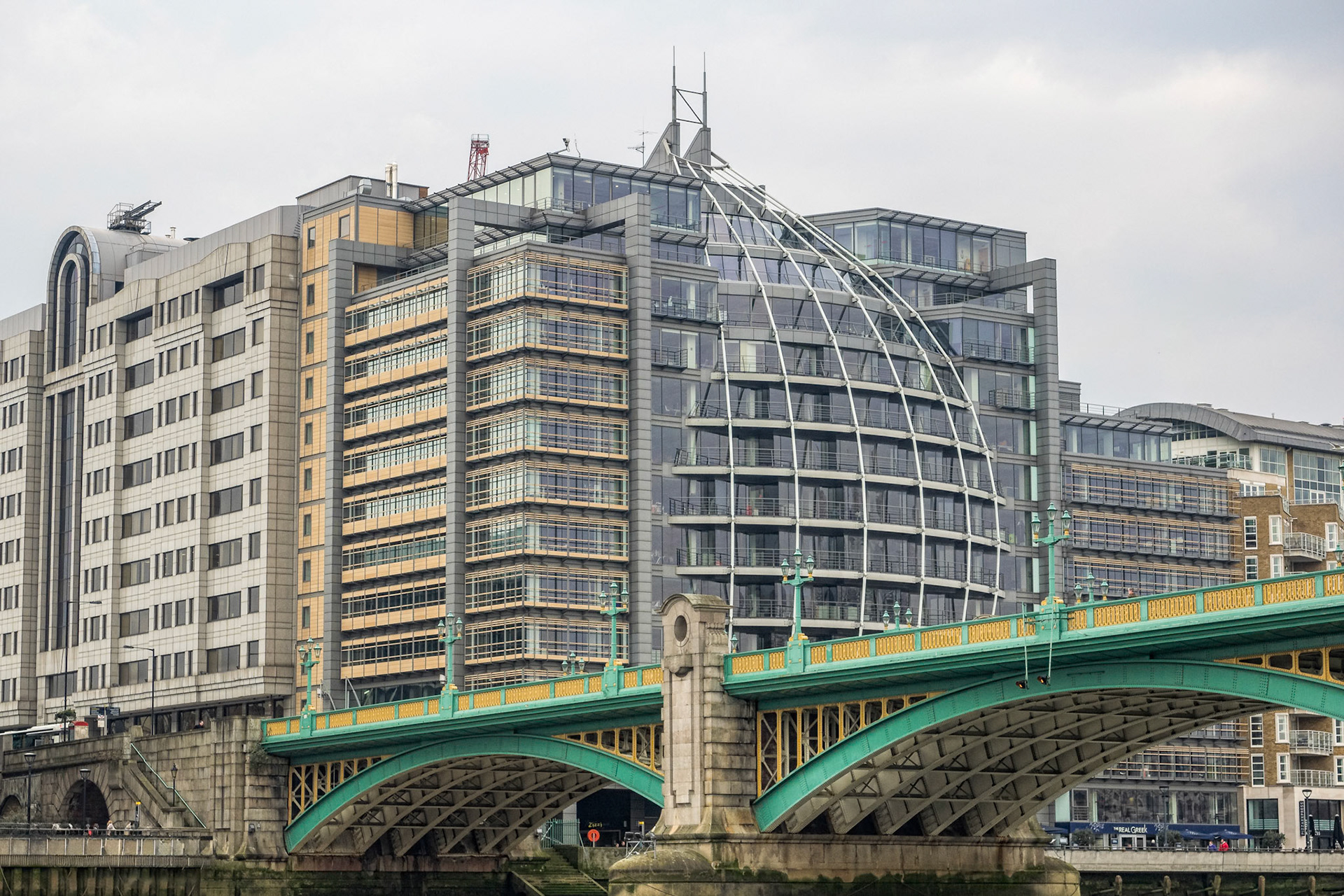 London-Modern architectural buildings along Thames river