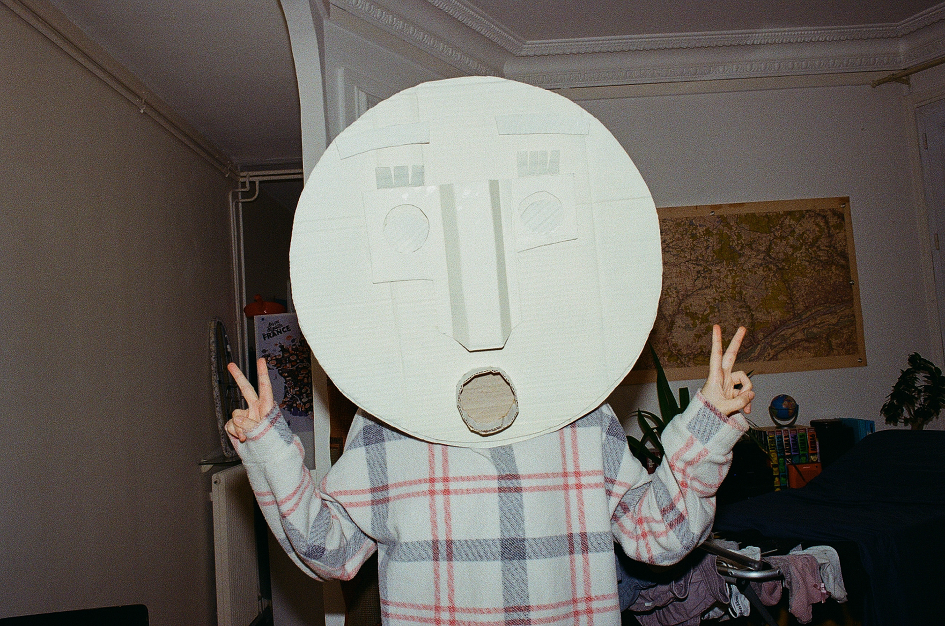 bisous, marie - music video BTS on 35mm