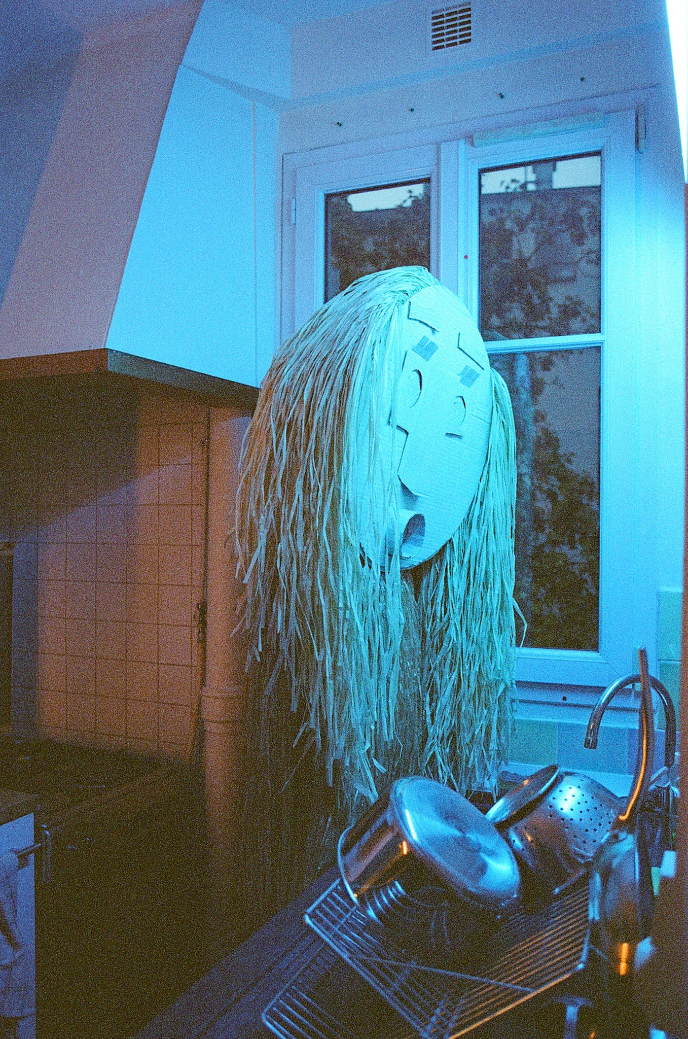 bisous, marie - music video BTS on 35mm