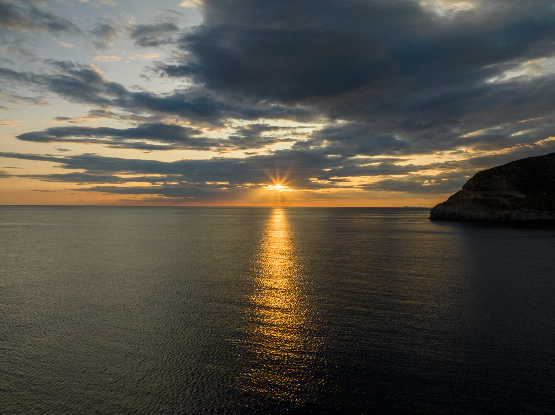 Serrara Fontana (40°41'39" N 13°53'6" E)